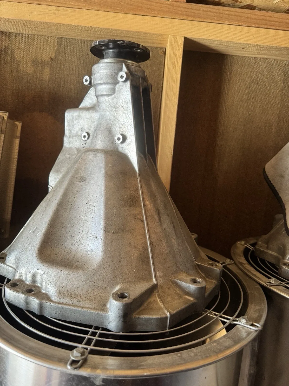 2009-2016 2015 Nissan gtr bell housing 30k miles