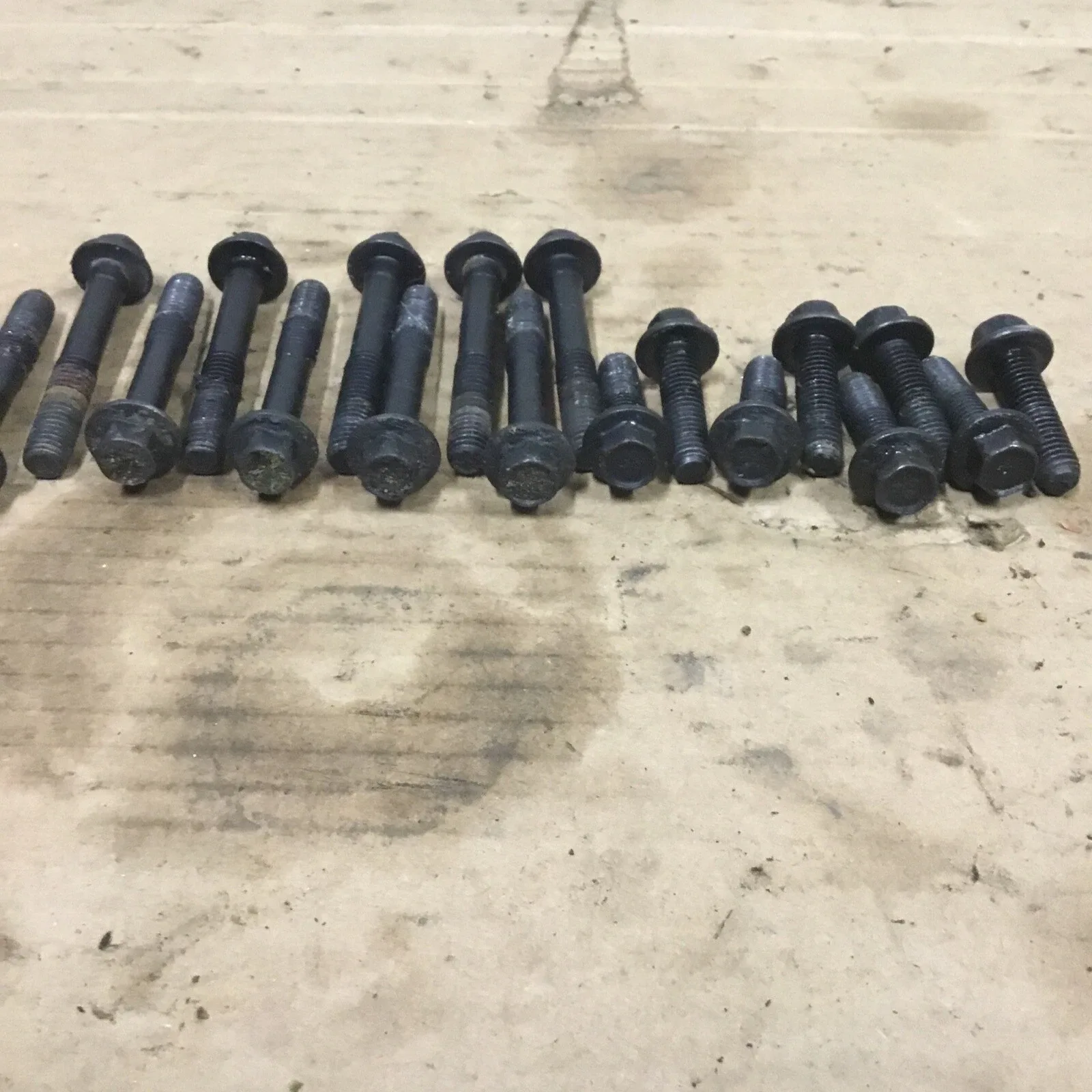 91-96 Saturn Mp6 Mp7 Front Transmission Bell housing To Case image 2