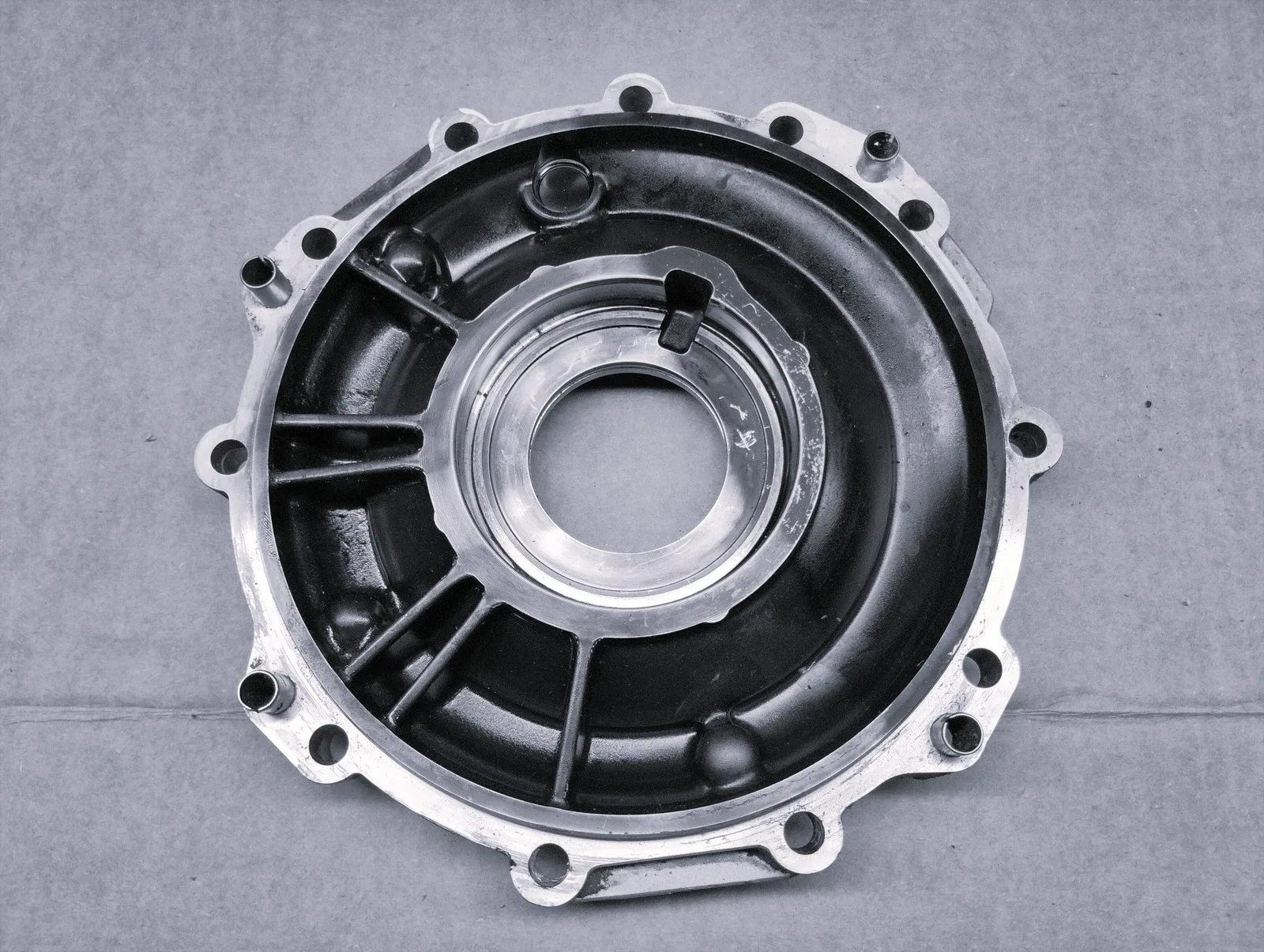 Audi 6HP28A Transmission Front Differential Right Side Cover image 2