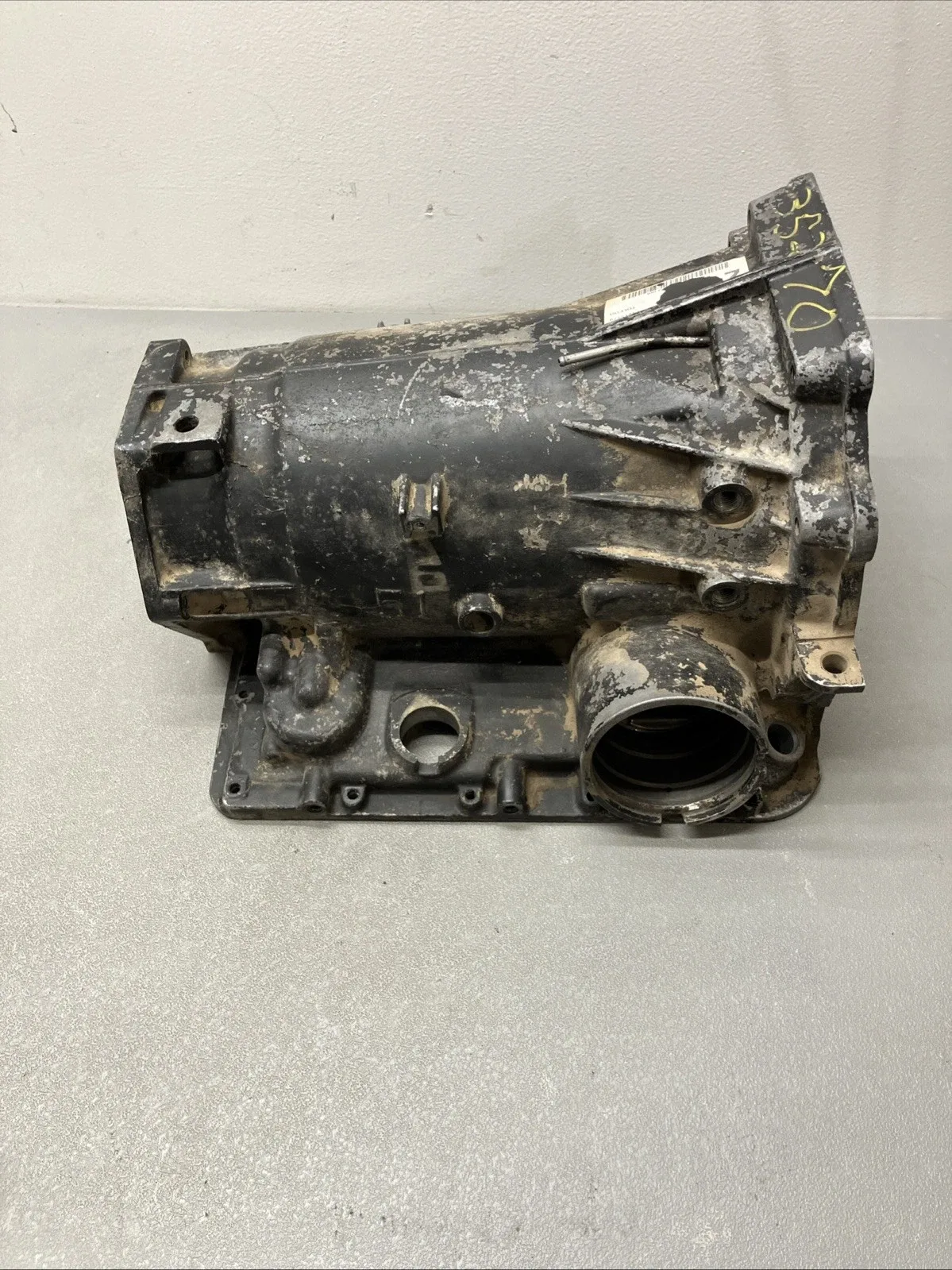 1996-2004 GM 4L60E AUTO TRANSMISSION BARE CASE 24207965 OEM EMPTY CASE CHEVROLET image 2