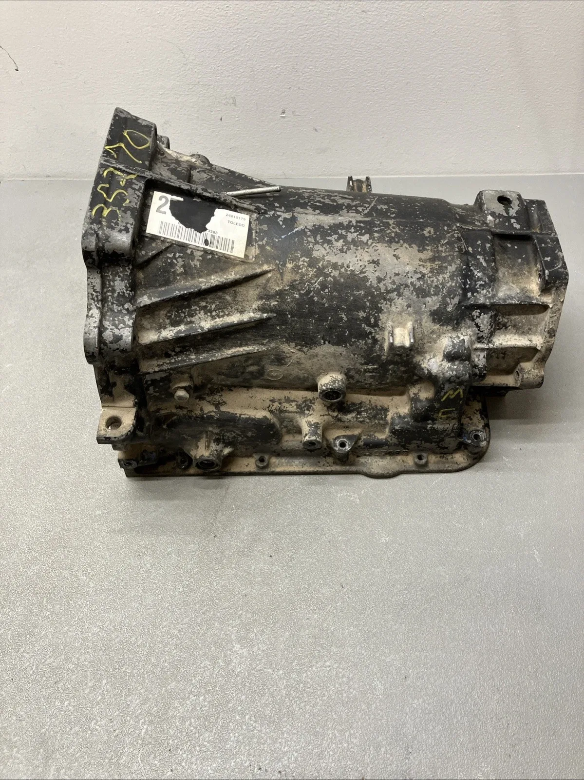 1996-2004 GM 4L60E AUTO TRANSMISSION BARE CASE 24207965 OEM EMPTY CASE CHEVROLET