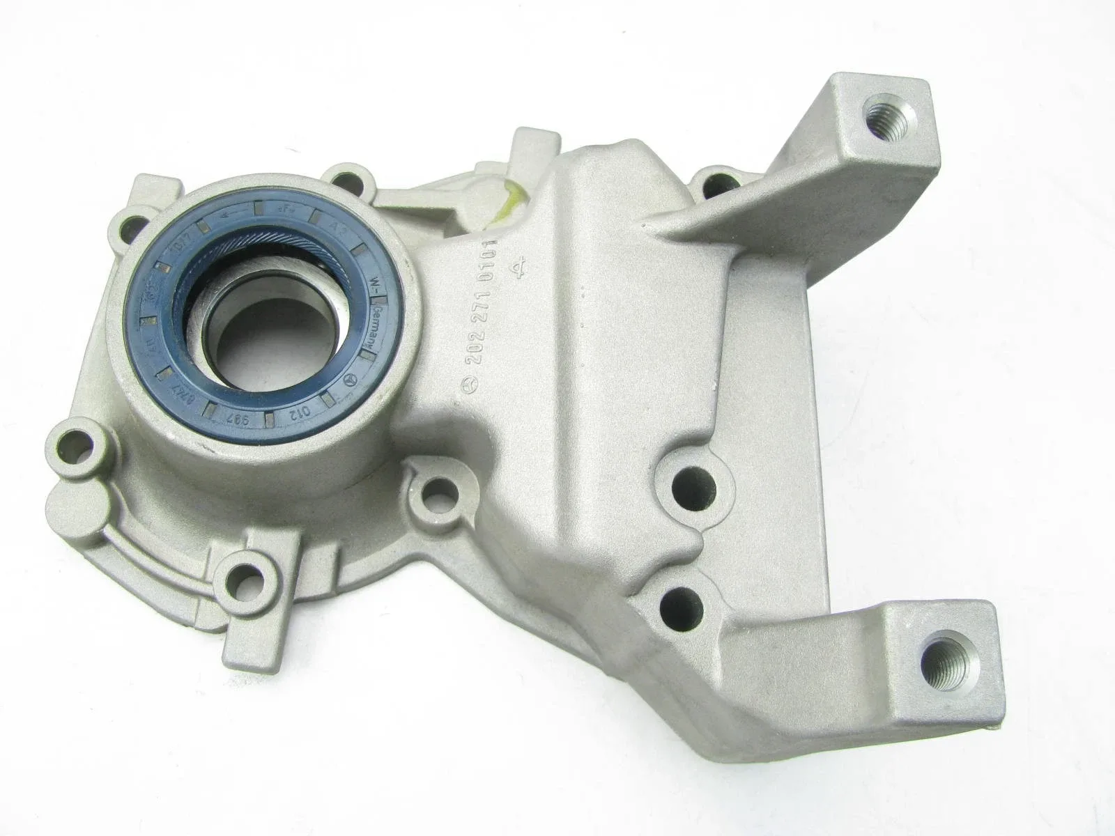 2014-2015 Mercedes-Benz E250 BlueTec Diesel Transmission Housing Rear image 3