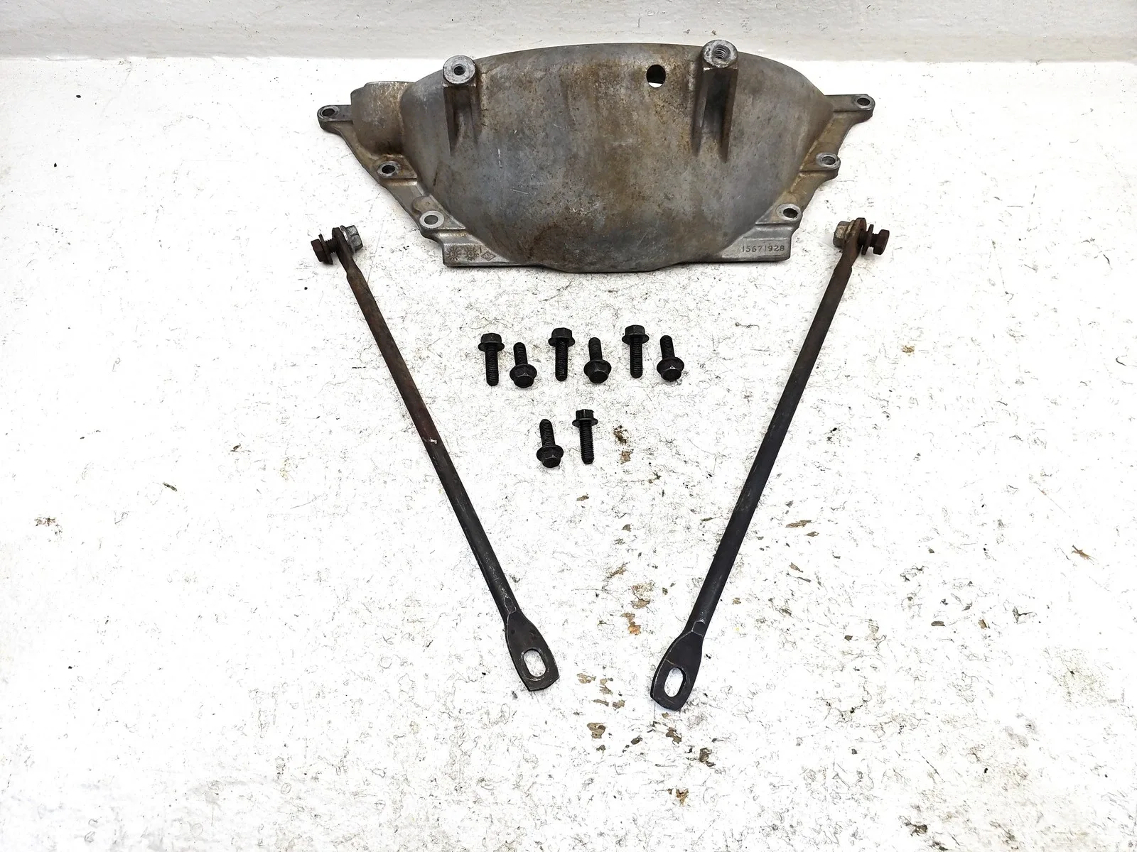 1994 Chevy Suburban Trans Bell Housing Dust Cover With Bolts And Braces OEM