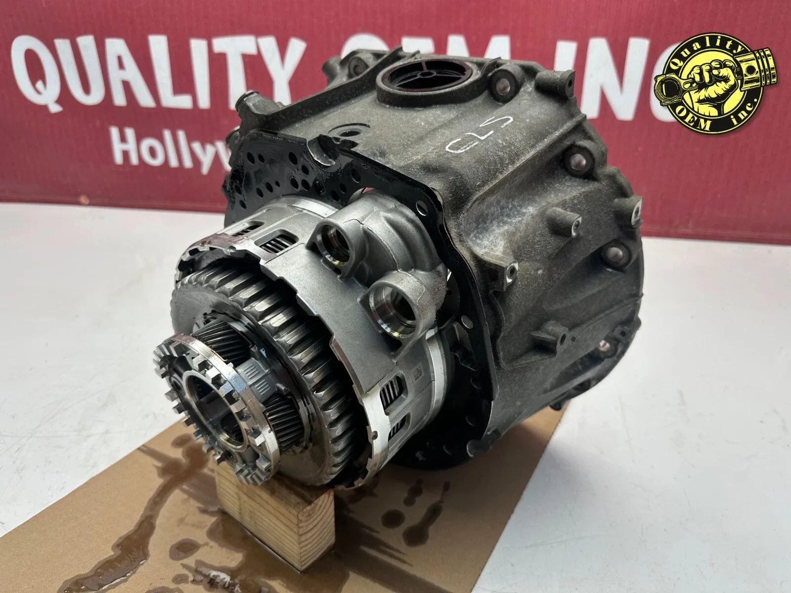 16-23 MERCEDES C CLS E GLC GLE GLS SL 9G A/T BELL HOUSING W/ HARD PARTS OEM 33k
