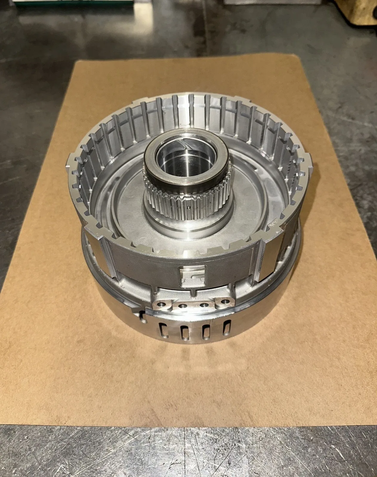 6L80E 2-6 Low / Reverse Center Support housing Casting #24232459