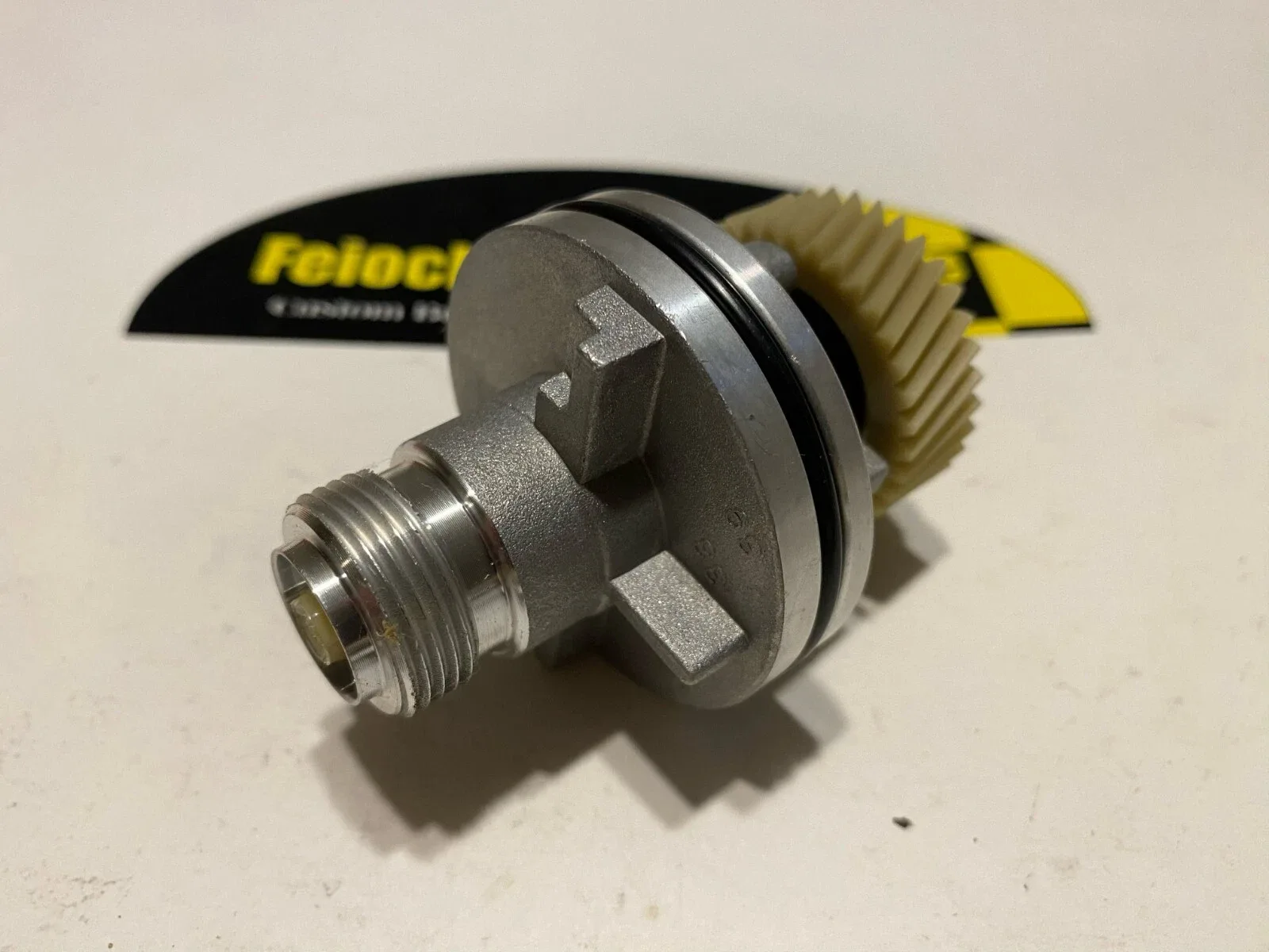 TH350  36 Tooth Speedometer Driven Gear & Matching Speedometer Gear Housing image 2