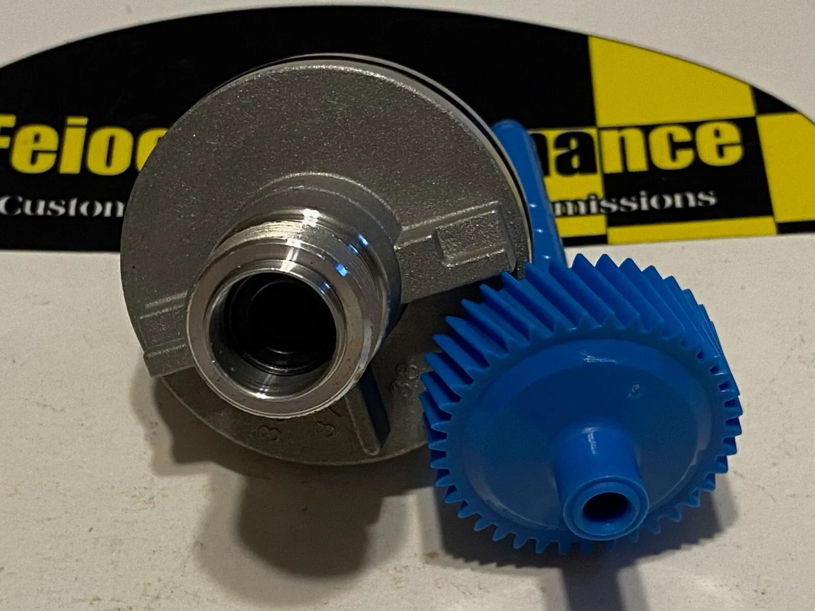 TH350  38 Tooth Speedometer Driven Gear & Matching Speedometer Gear Housing