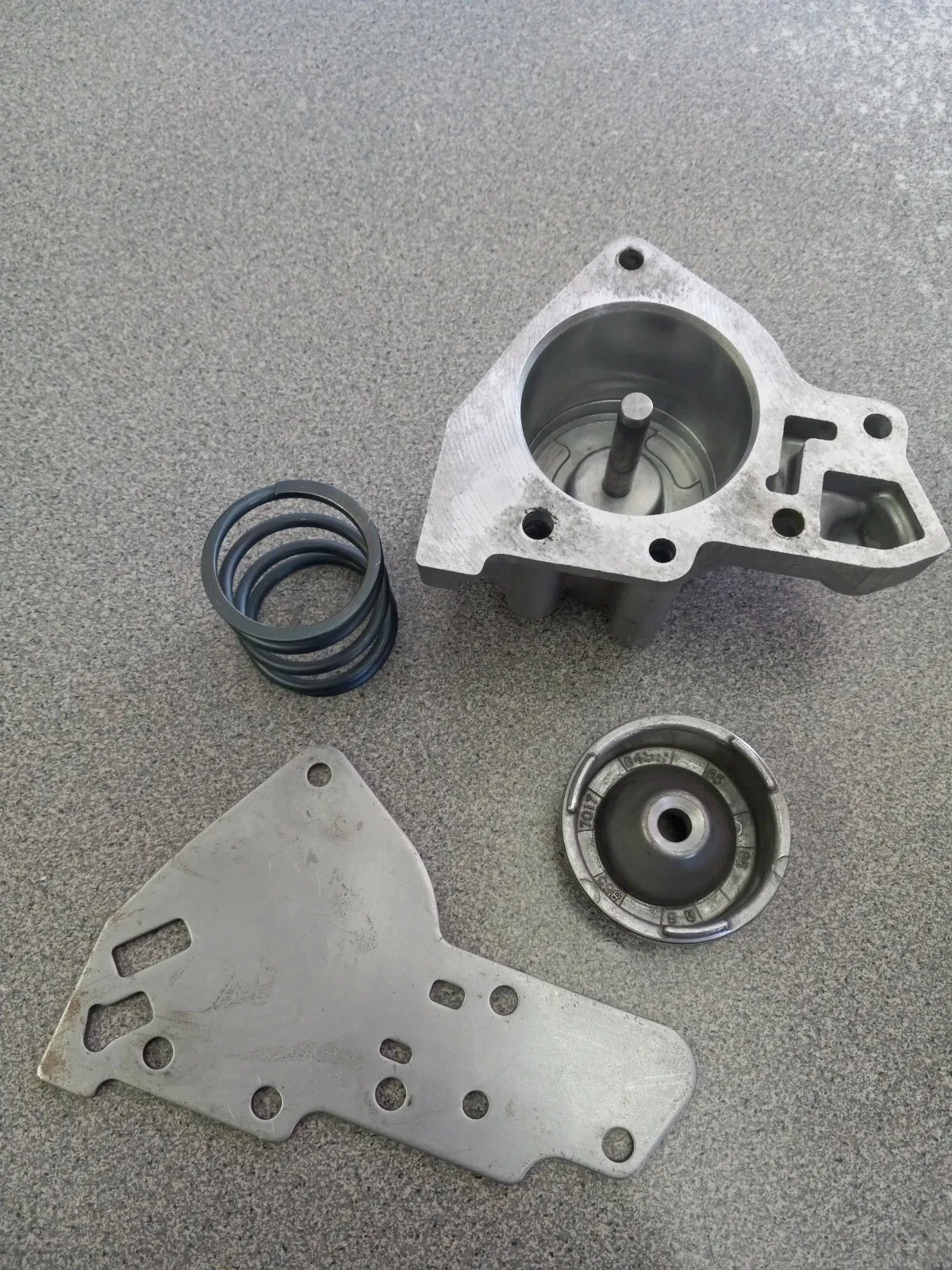 2004R 1 -2 Accumalator Housing Assembly