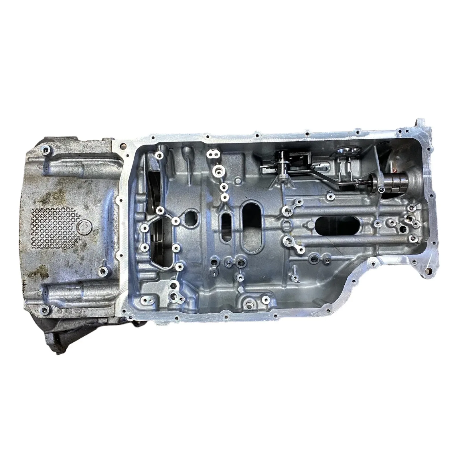 10R140 Ford Super Duty 7.3 Transmission Case Gas PTO OEM USED image 4