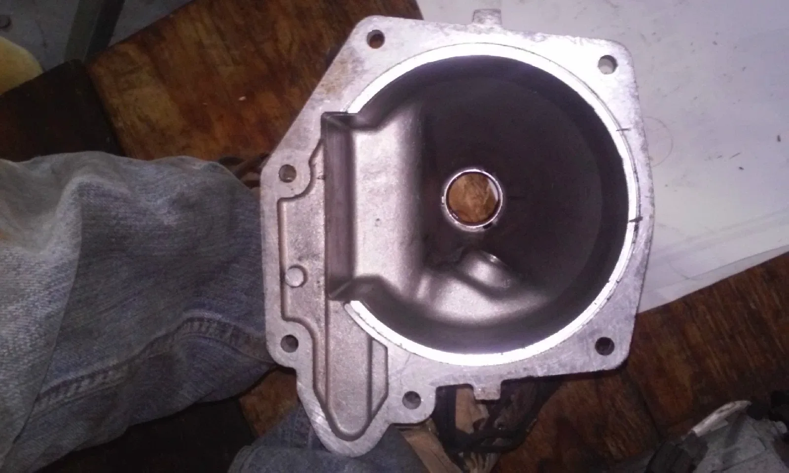 FORD AODE 4R70W AOD CROWN VIC MUSTANG F150 TRUCK TRANSMISSION TAIL HOUSING E0AP- image 2