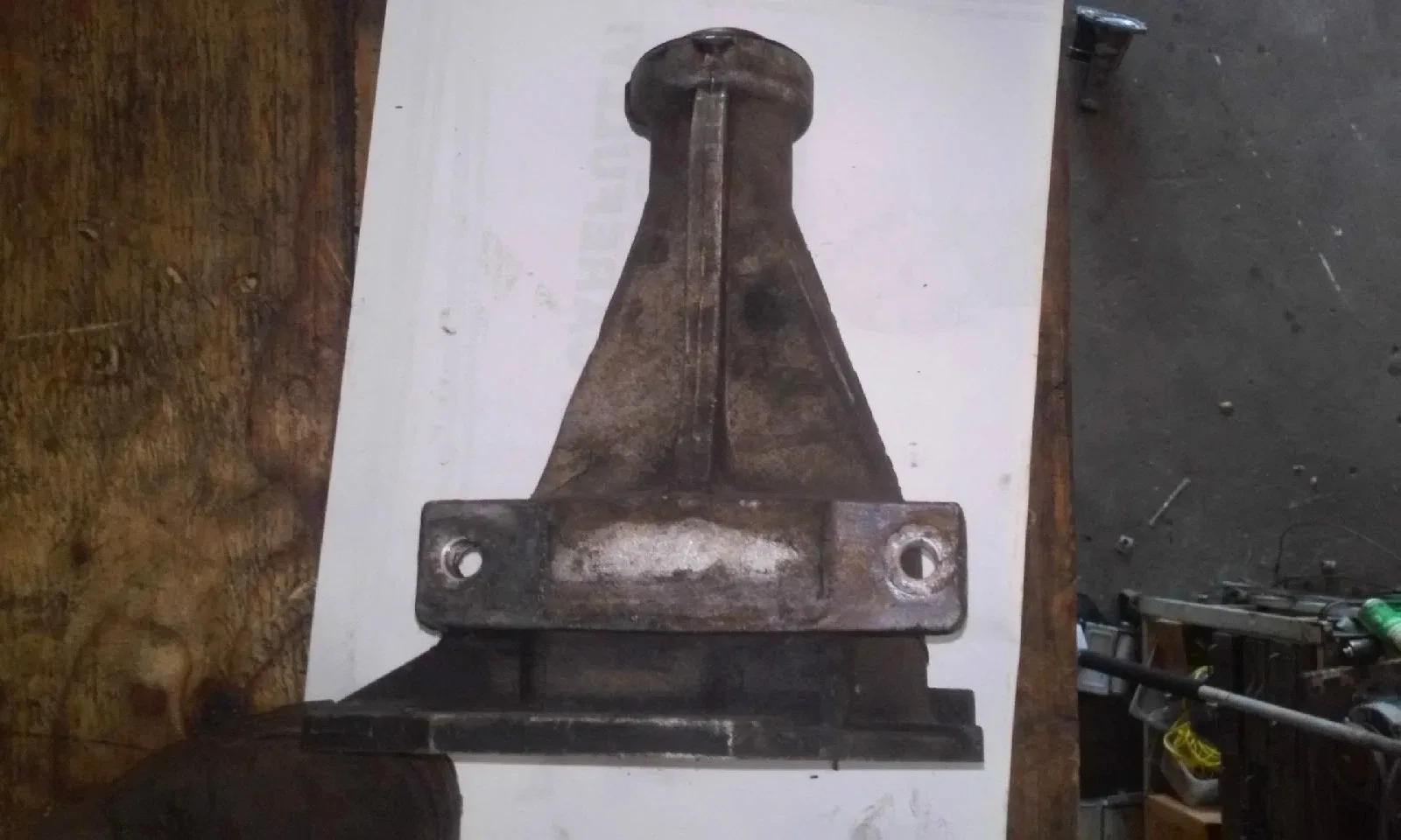 FORD AODE 4R70W AOD CROWN VIC MUSTANG F150 TRUCK TRANSMISSION TAIL HOUSING E0AP-