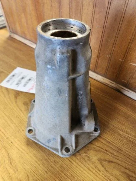 SILVRDO15 1999 Transaxle Housing 401570 image 3