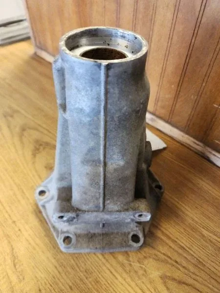 SILVRDO15 1999 Transaxle Housing 401570 image 4