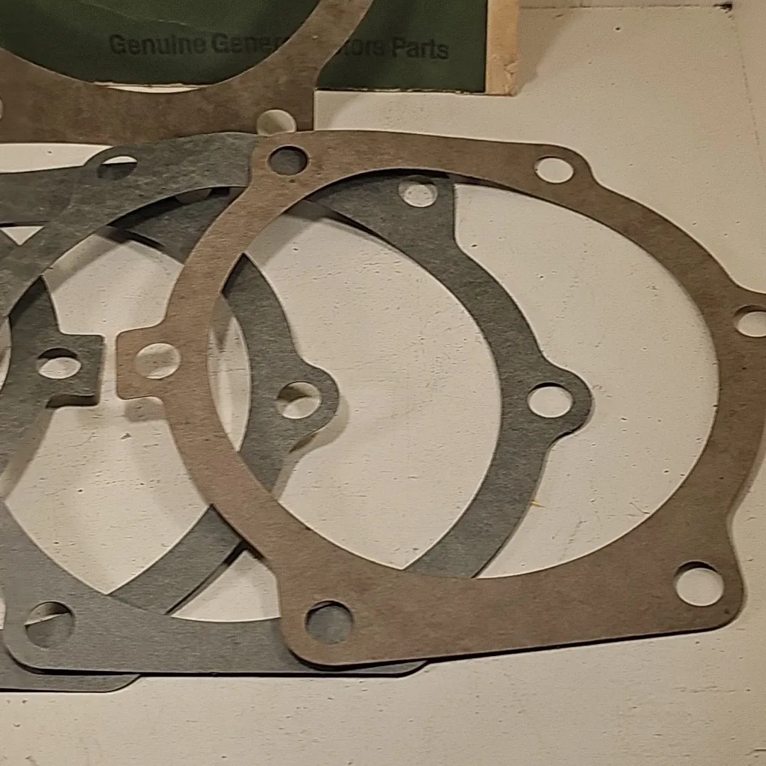 LOT OF 5 NOS OEM GM 8624709 TRANSMISSION EXTENSION HOUSING GASKET 1964 image 4