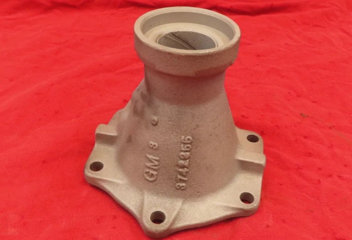 Cast Iron Powerglide Transmission Short Tail Housing Extension Chevrolet 3742355 image 3