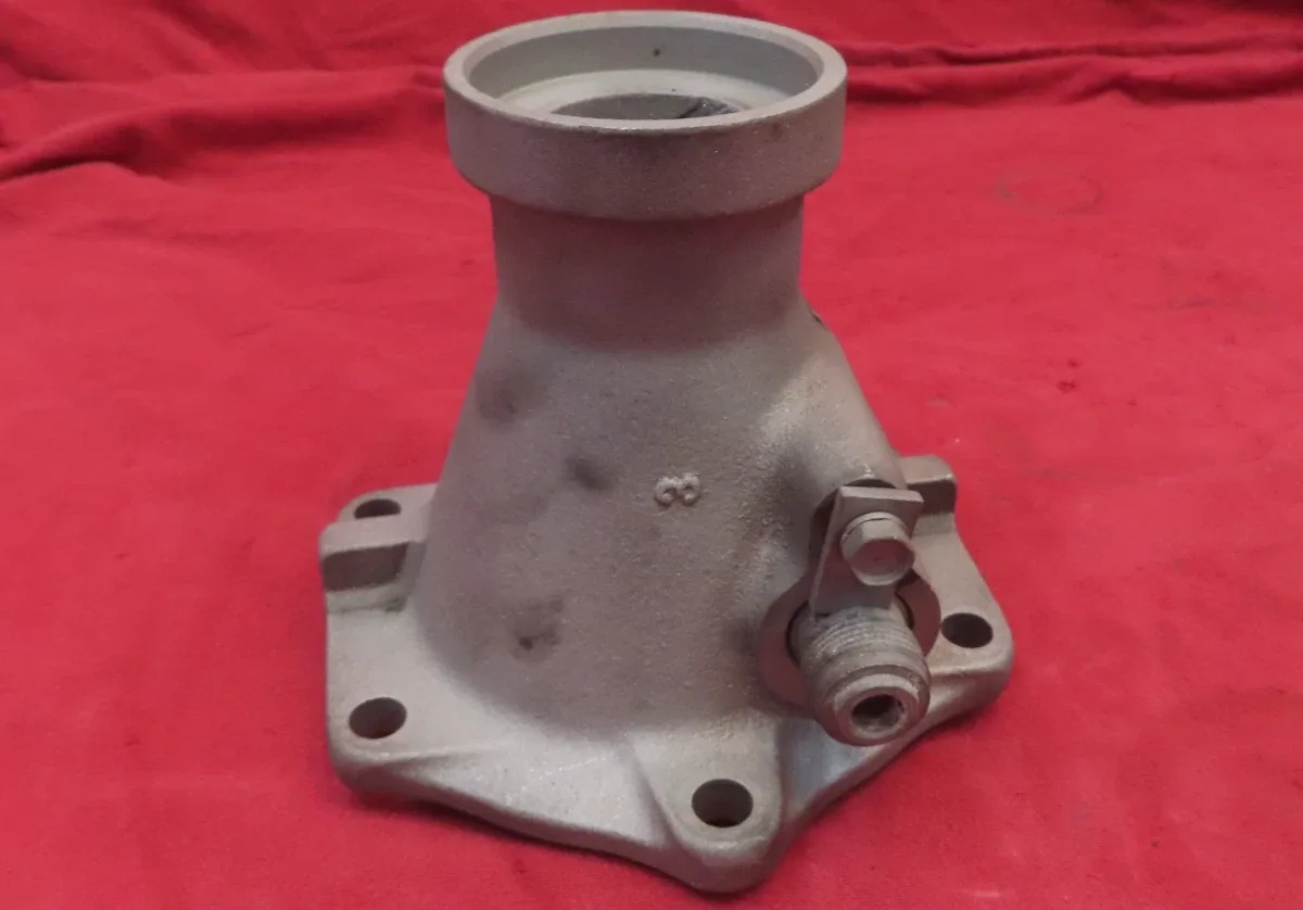 Cast Iron Powerglide Transmission Short Tail Housing Extension Chevrolet 3742355