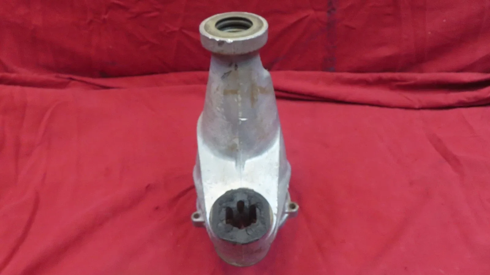 Chevy Truck Top Mount Powerglide Transmission Tail Extension Housing 3879671 GMC image 2