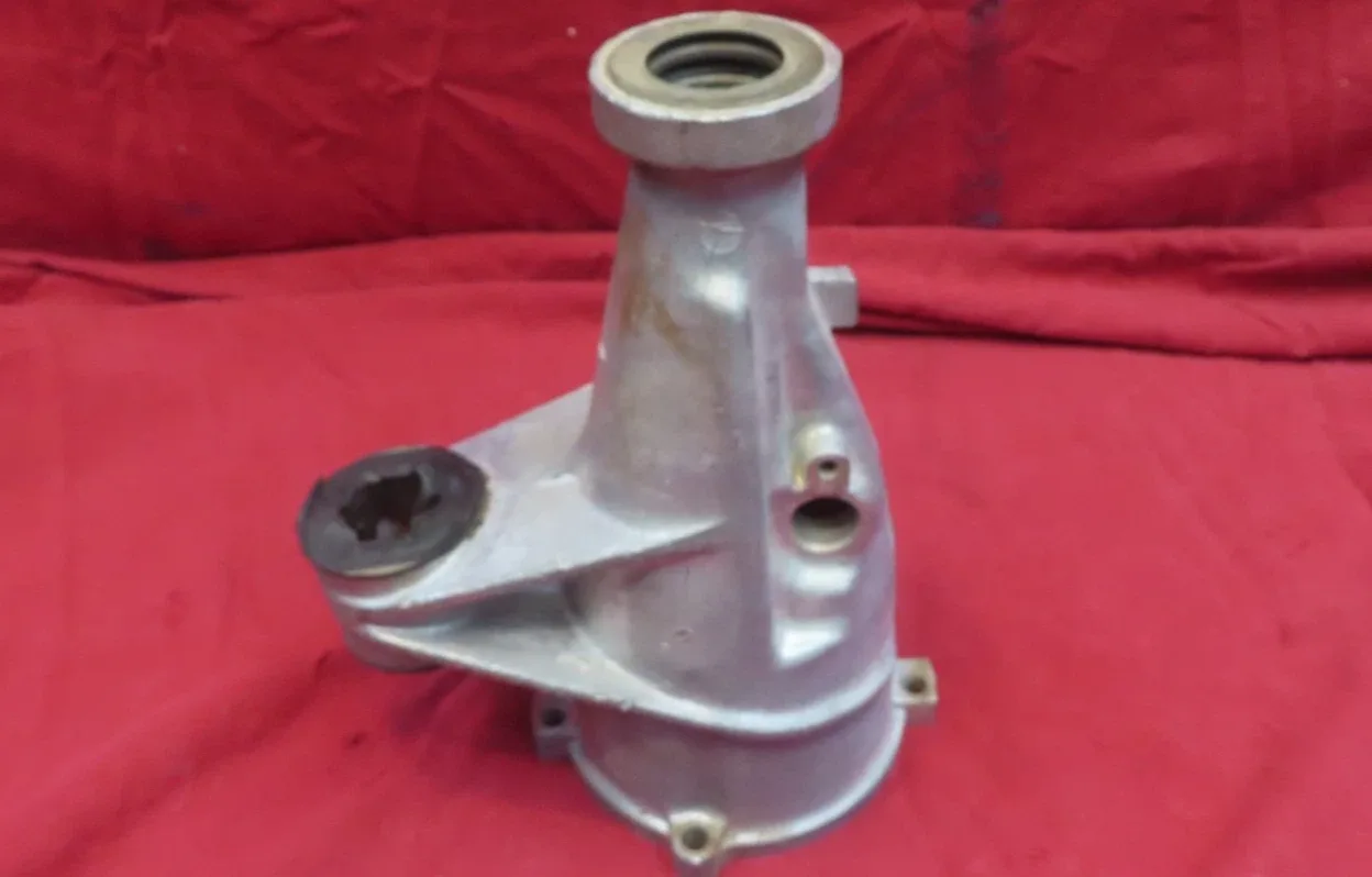 Chevy Truck Top Mount Powerglide Transmission Tail Extension Housing 3879671 GMC image 3