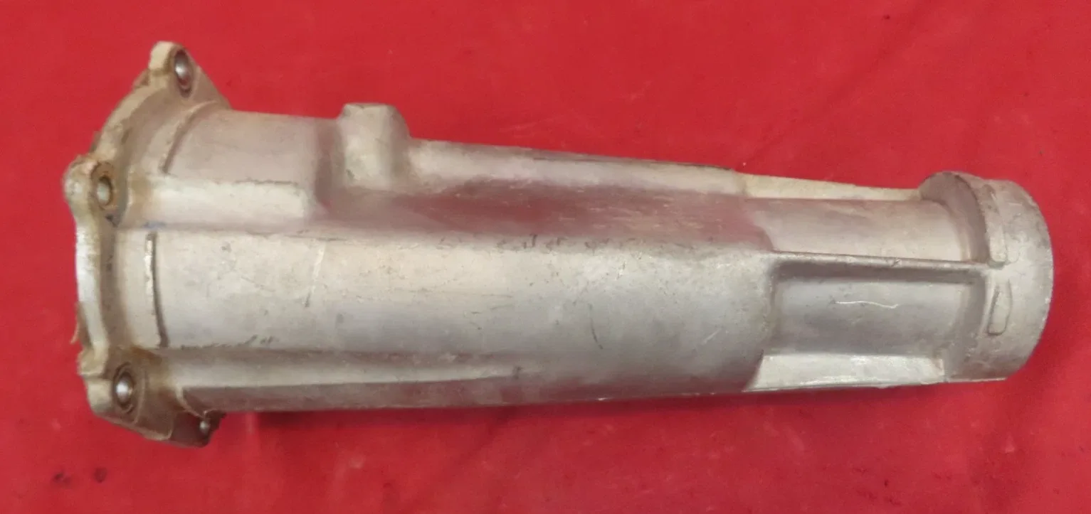 Turbo 400 13 5/8" Long Tail Shaft Housing #8625754 Cadillac TH400 GMC image 4