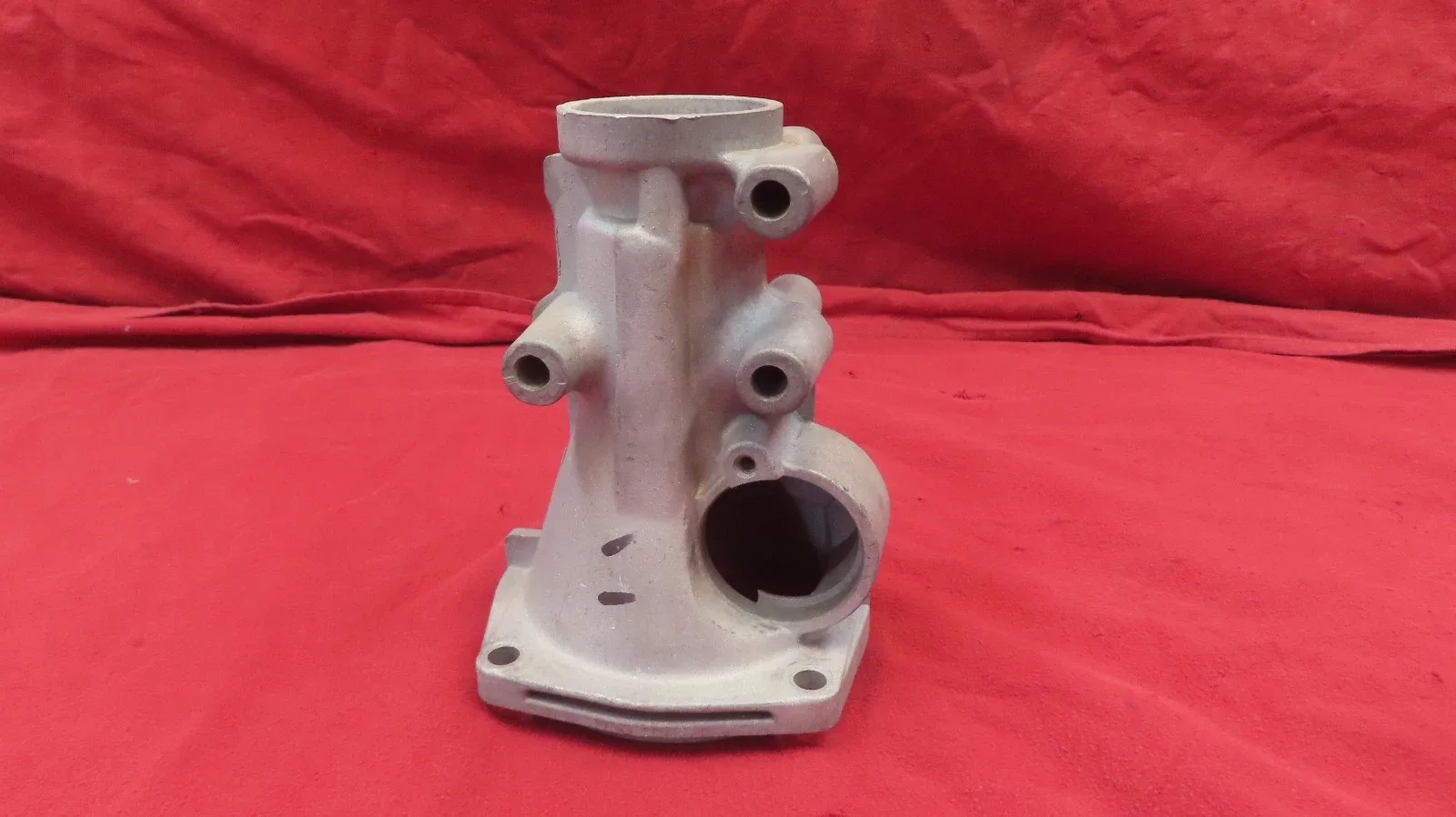 700R4 Camaro 4L60E 3 Bolt Transmission Tail Housing #8642717 Large Spedo 8673553
