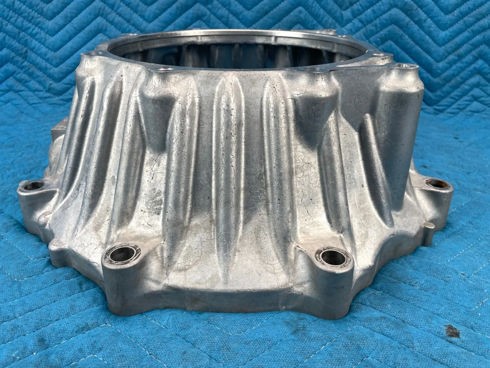 Infiniti QX80 RWD Auto Transmission Converter Bell Housing w/ Bolts 31k 2021 OEM image 4