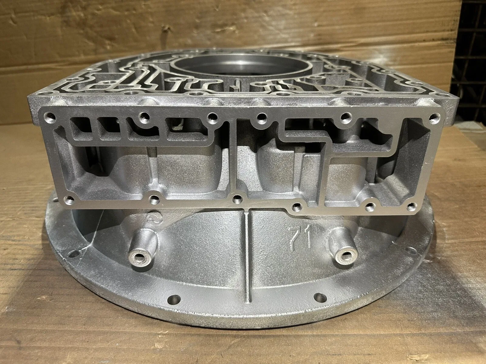 ALLISON 1000 2000 2400 #2 BELL HOUSING  29536710 W/SPEED SENSOR HOLE ,W/MANIFOLD image 2