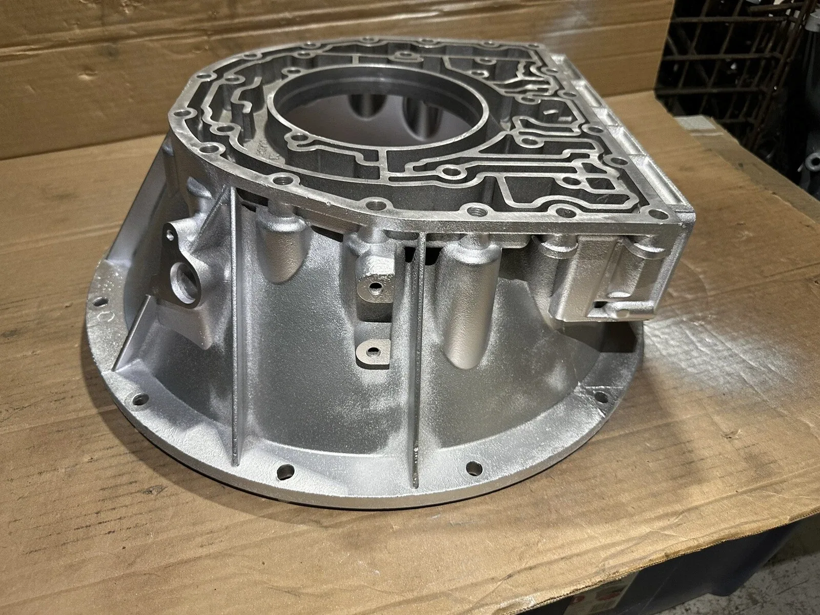 ALLISON 1000 2000 2400 #2 BELL HOUSING  29536710 W/SPEED SENSOR HOLE ,W/MANIFOLD image 4