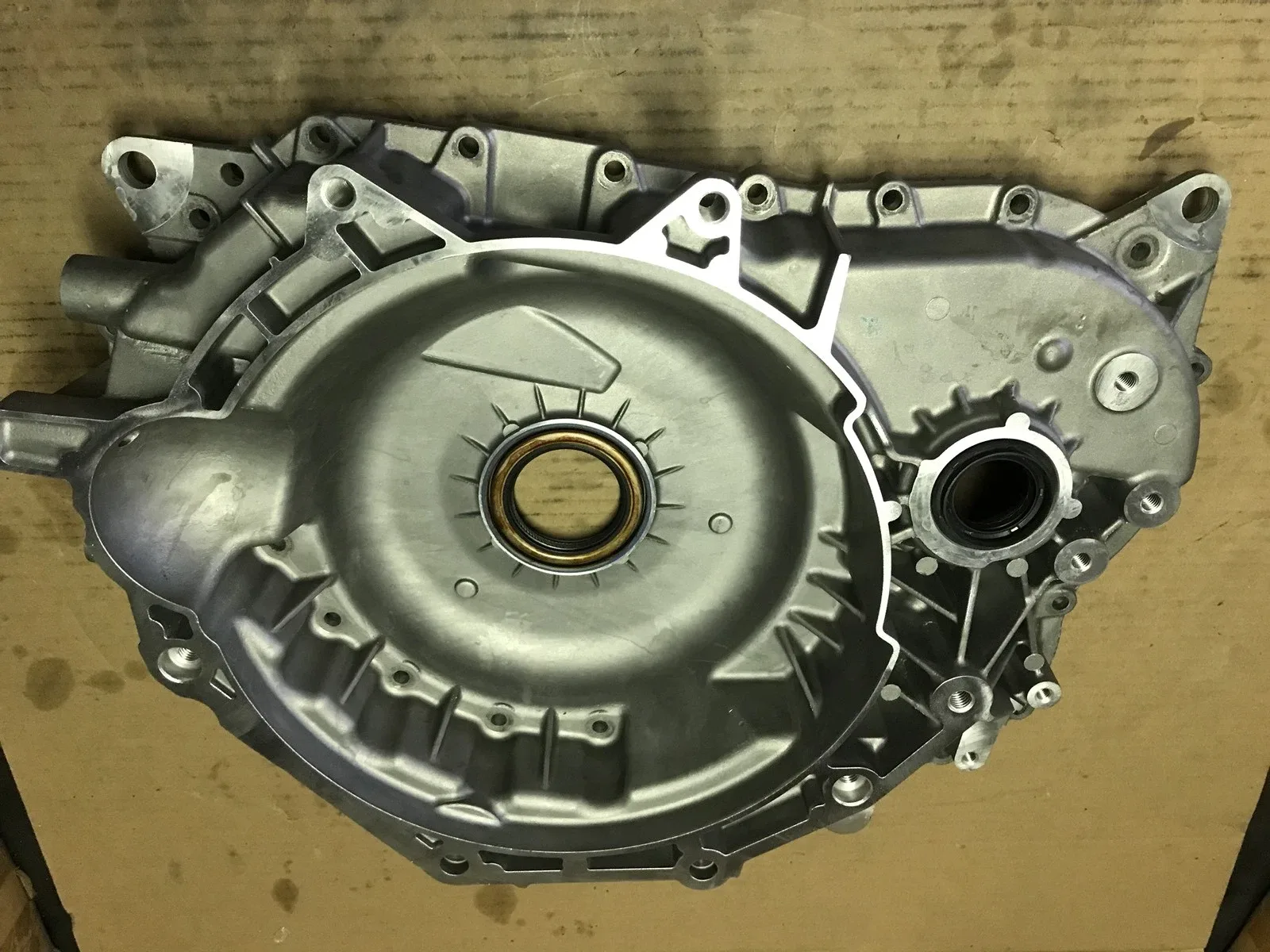 Saturn Vue Transmission VT20 VT25-E Bell Housing Front Weel Drive
