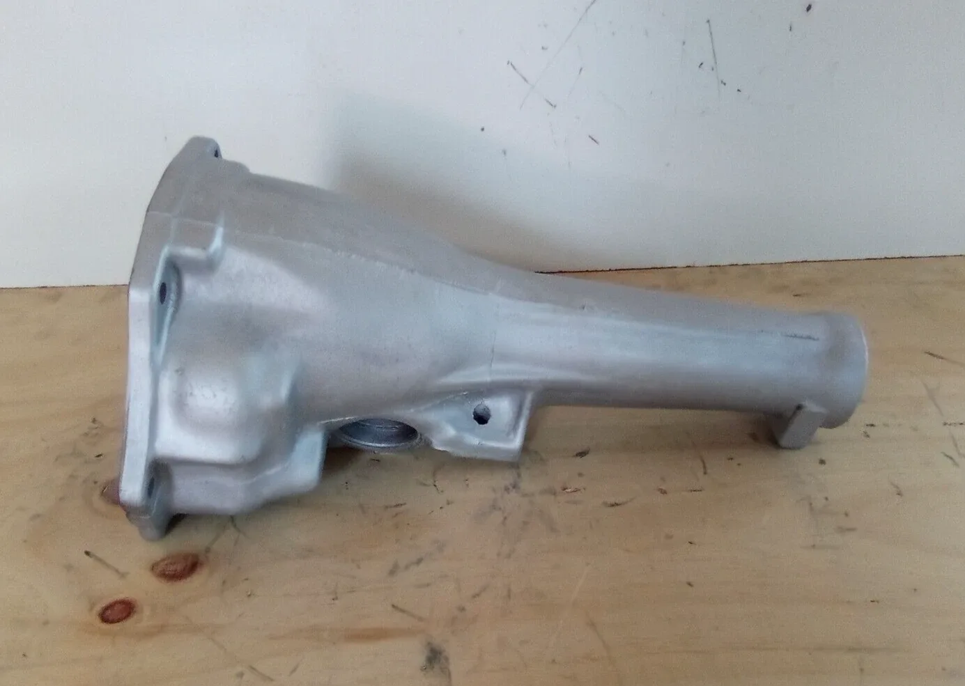 1966 MOPAR 904 AUTOMATIC TRANSMISSION TAIL HOUSING 2466880-3 DODGE CHRYSLER
