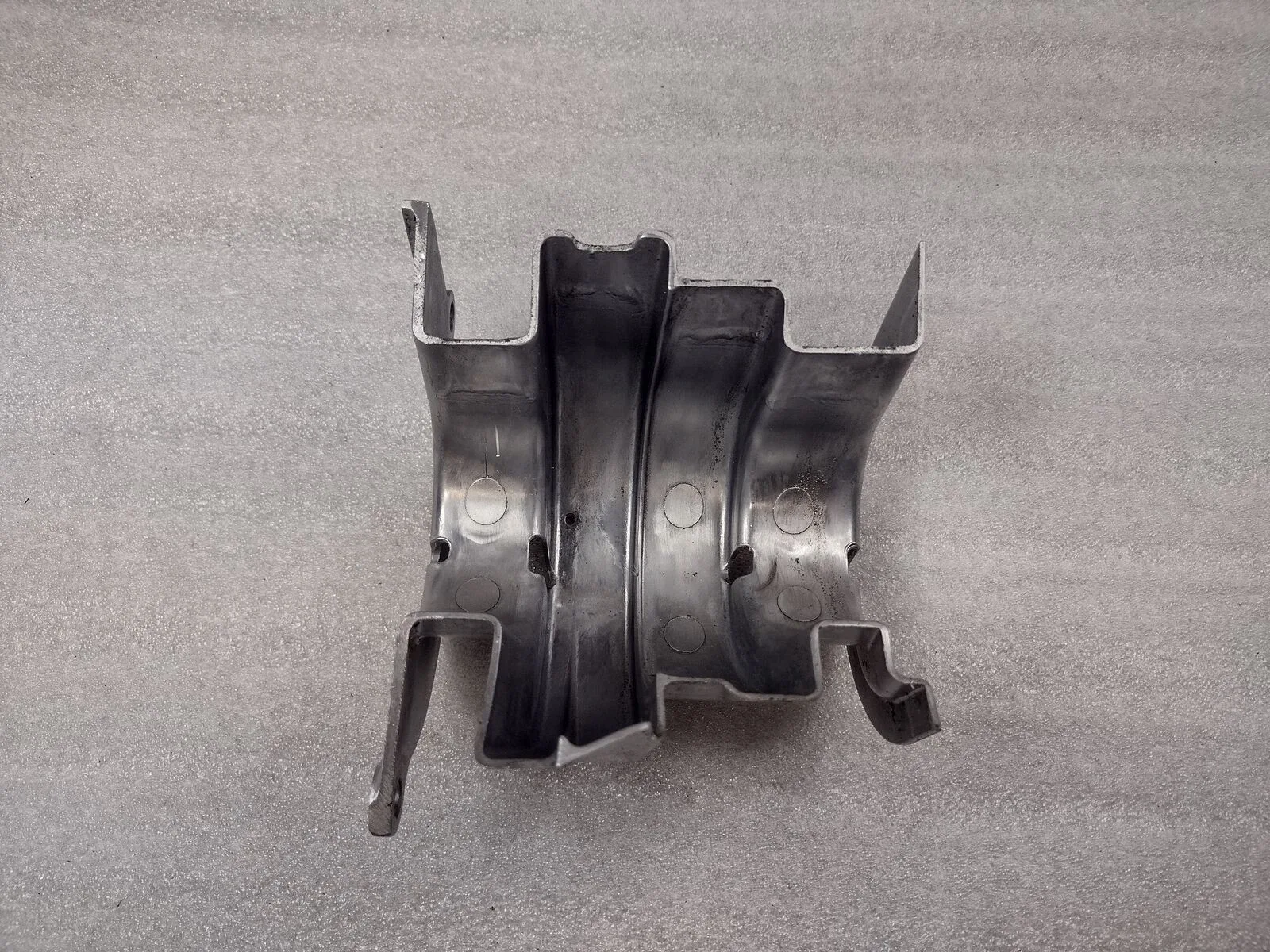 2010-2015 Chevrolet Camaro Aisin AY-6 Six Speed Manual Trans Intermediate Trough image 2