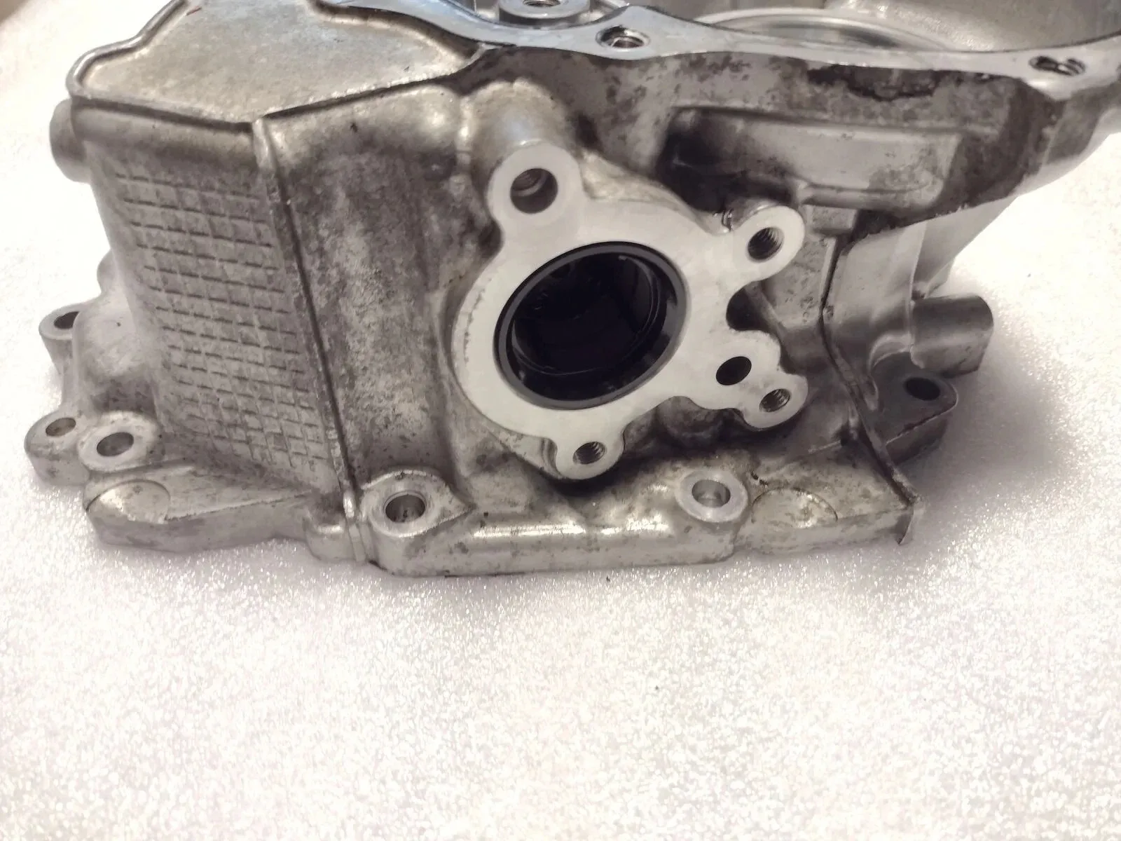 Subaru Outback TR690 2.4L CVT Intermediate Case Housing 2020-2021 with Filter image 3
