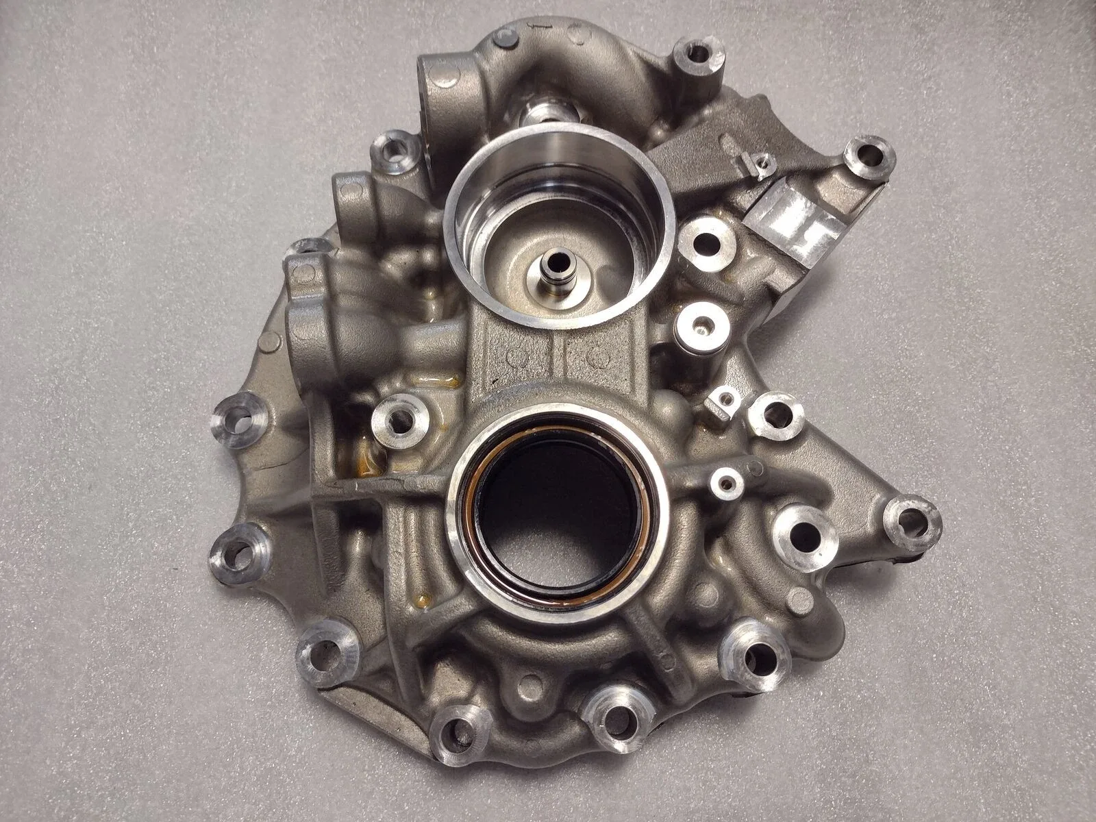 Subaru TR690 2.4L CVT Auto Trans Pinion Retainer Housing 2019-2021 Lineartronic