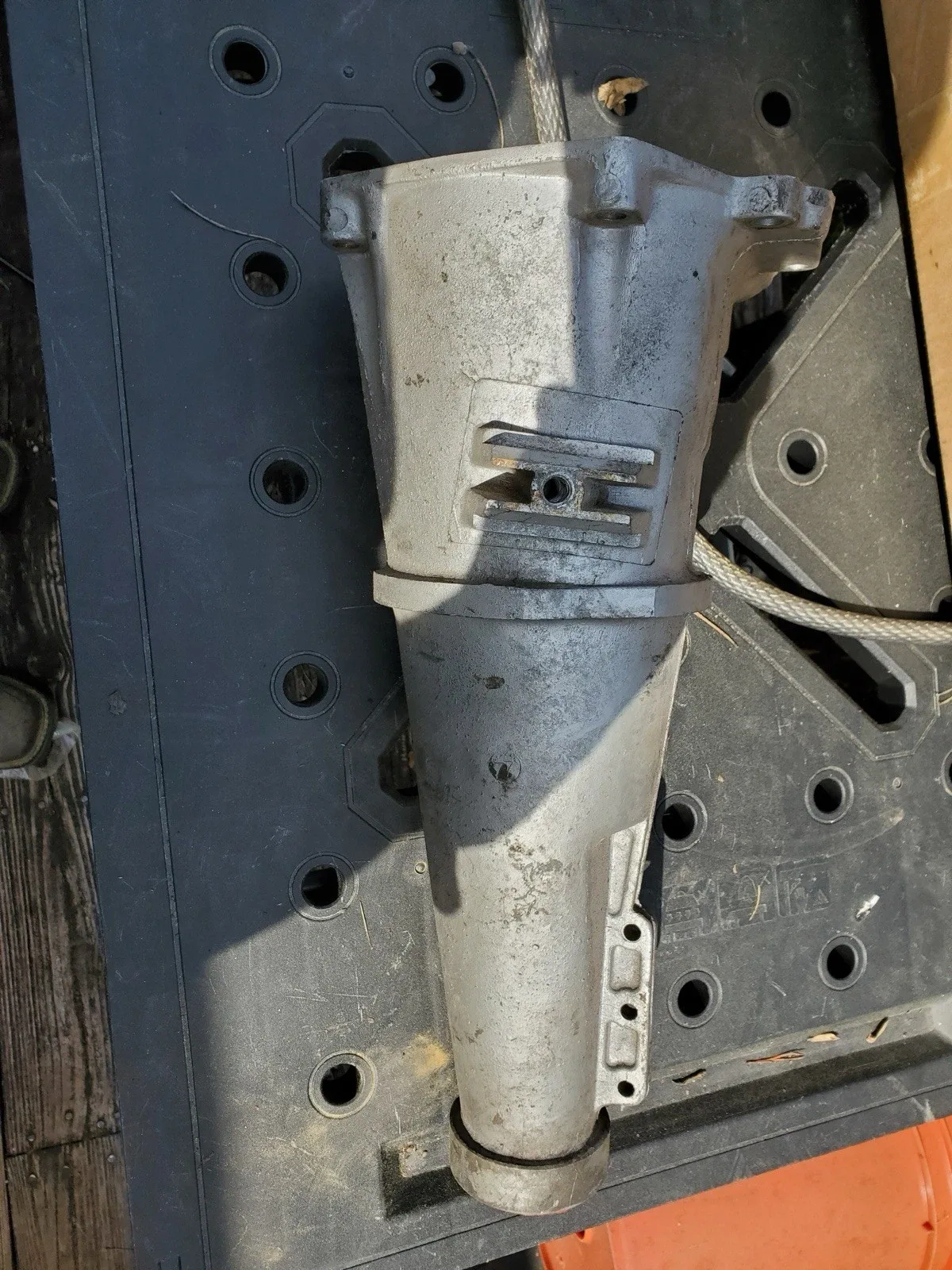 c6 rwd extension housing. # RF DlVP-7A040-AA-2 image 4
