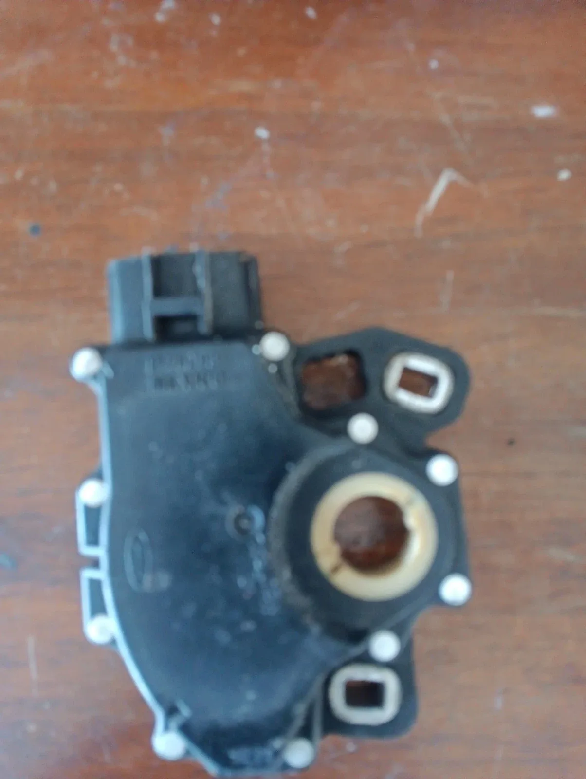 2010 Ford Must Transmission Shift Sensor image 2