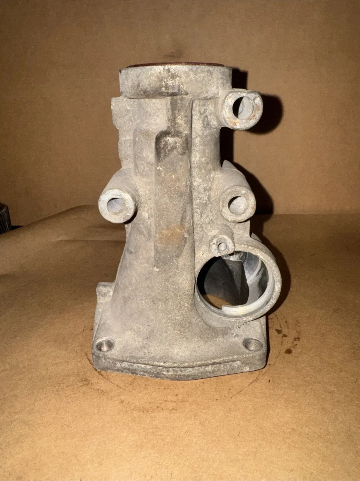GM 700/4L60 tail housing w/ 2 inch speedo housing & 3 cross mount bracket image 2