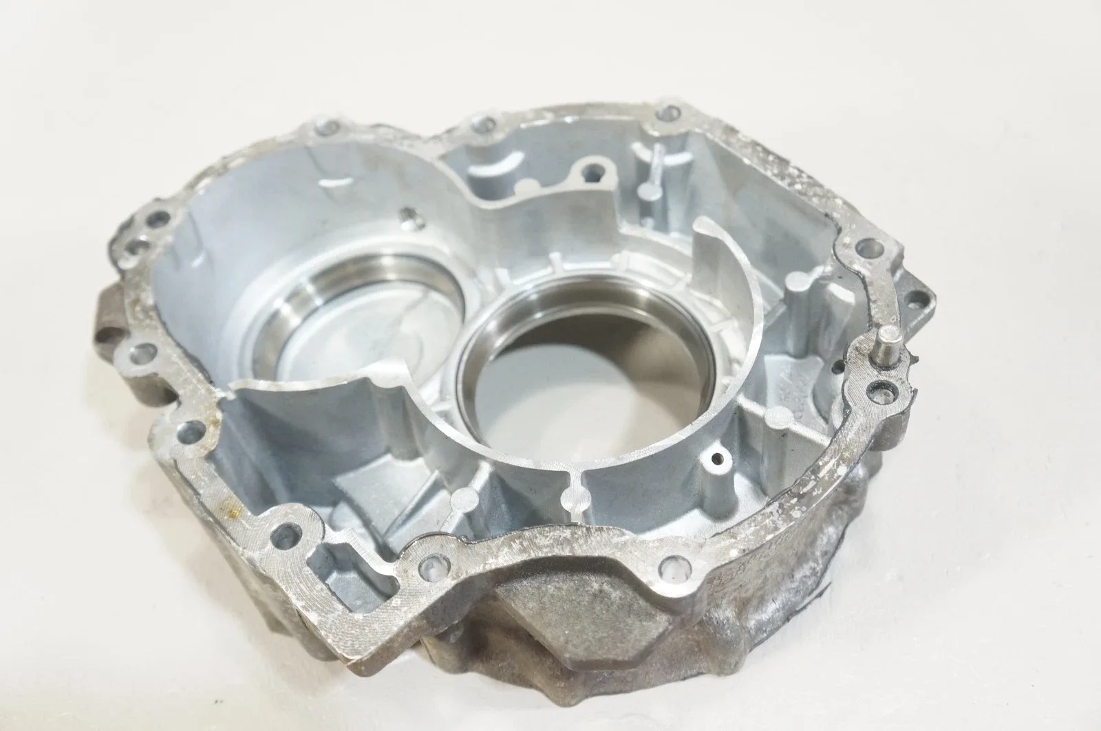 mercedes s550 e350 4matic transmission transfer case cover housing 2212710248 image 4