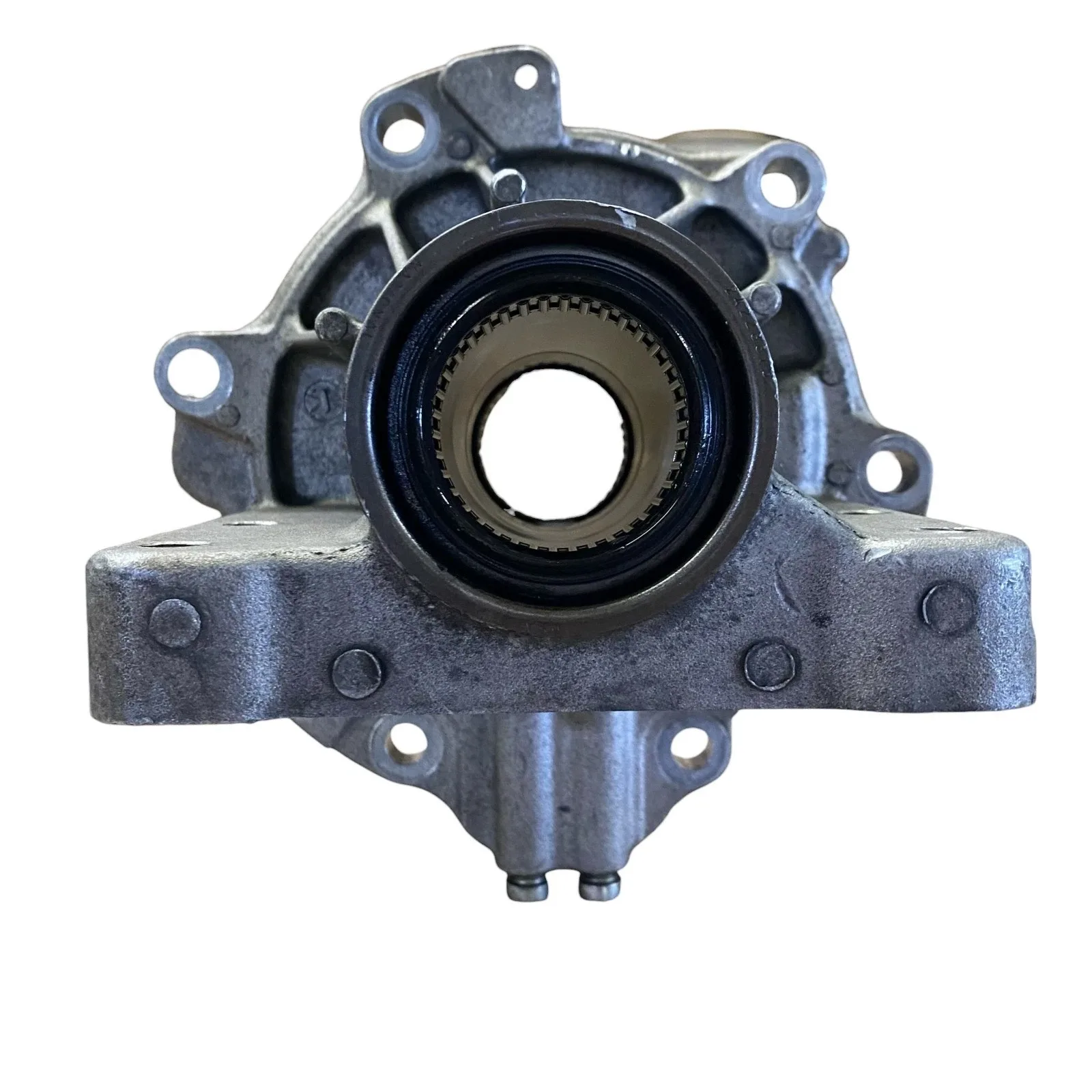 8L45 GMC Extension Housing Casting # 24279475 OEM USED image 4