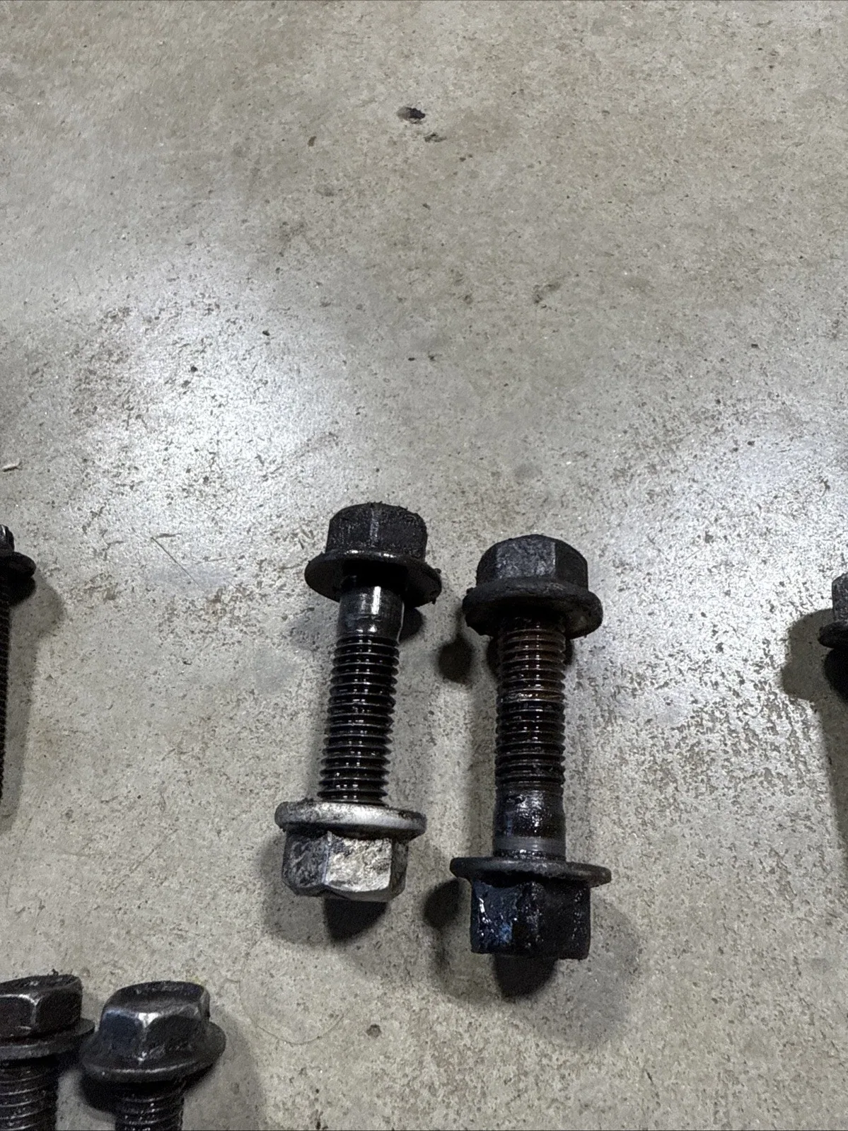 Jeep Cherokee XJ 87-01 AW4 Auto Trans Bell Housing Engine Mounting Bolts (RS96) image 3
