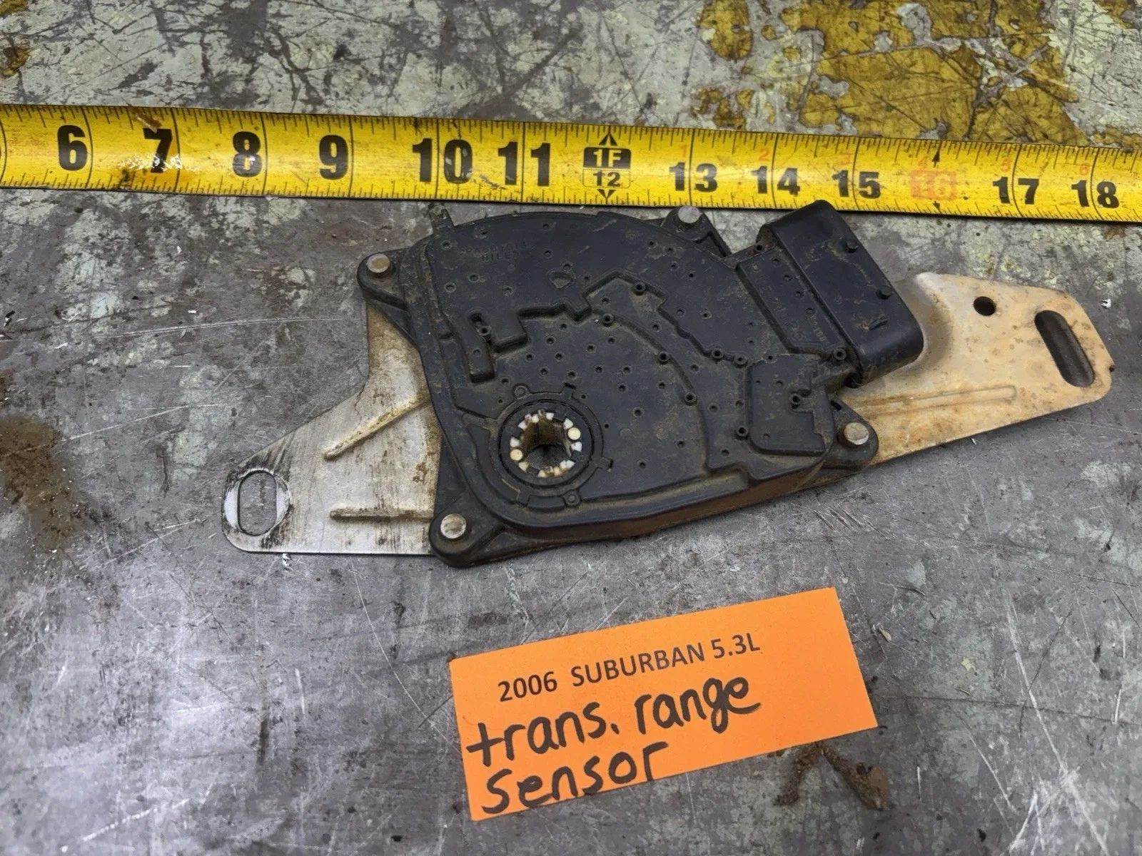 03-06 GM Truck 5.3L Transmission Shift Range Sensor image 2