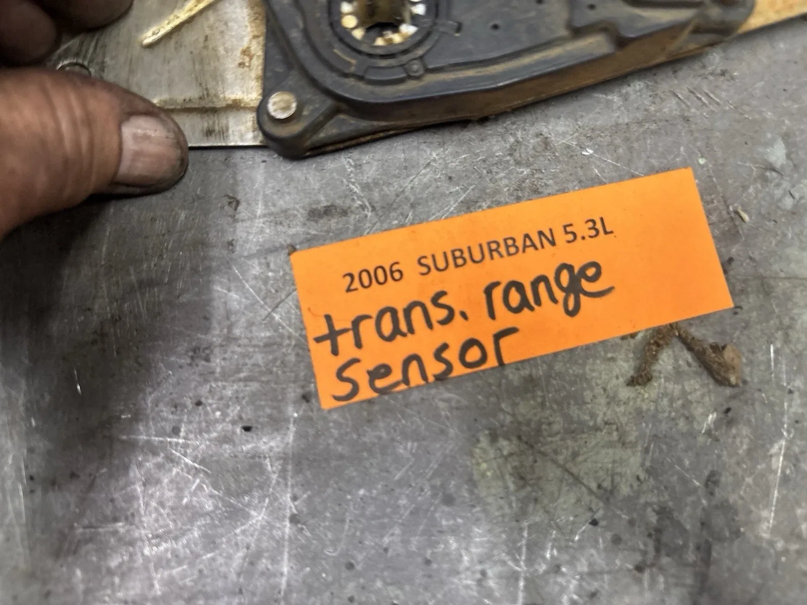 03-06 GM Truck 5.3L Transmission Shift Range Sensor image 4