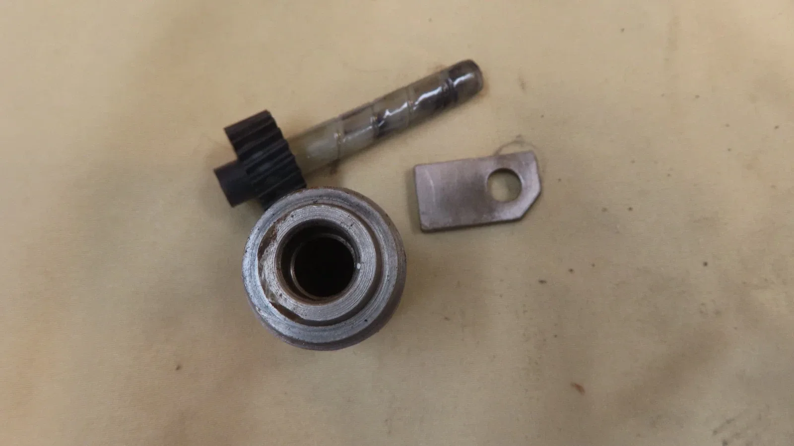 Aluminum Powerglide Transmission Speedometer Gear / Housing / Bolt / Keeper image 4