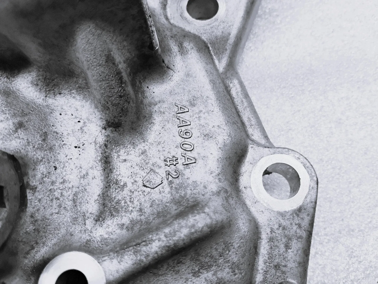 F1CJC W1CJC CVT Transmission Side Cover Mitsubishi Outlander 2.4L Cast AA90A image 3