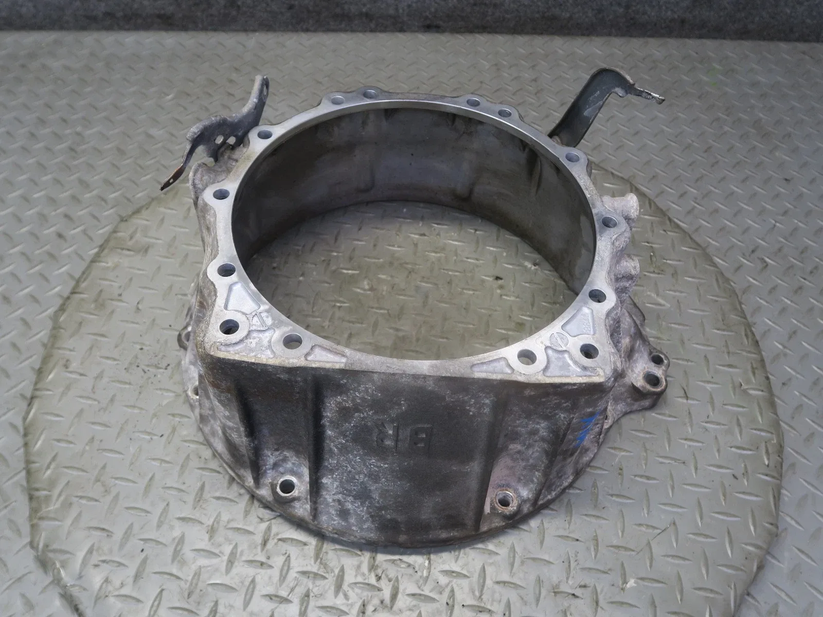 2008-2015 LEXUS URJ201L LX570 AUTOMATIC TRANSMISSION BELL HOUSING