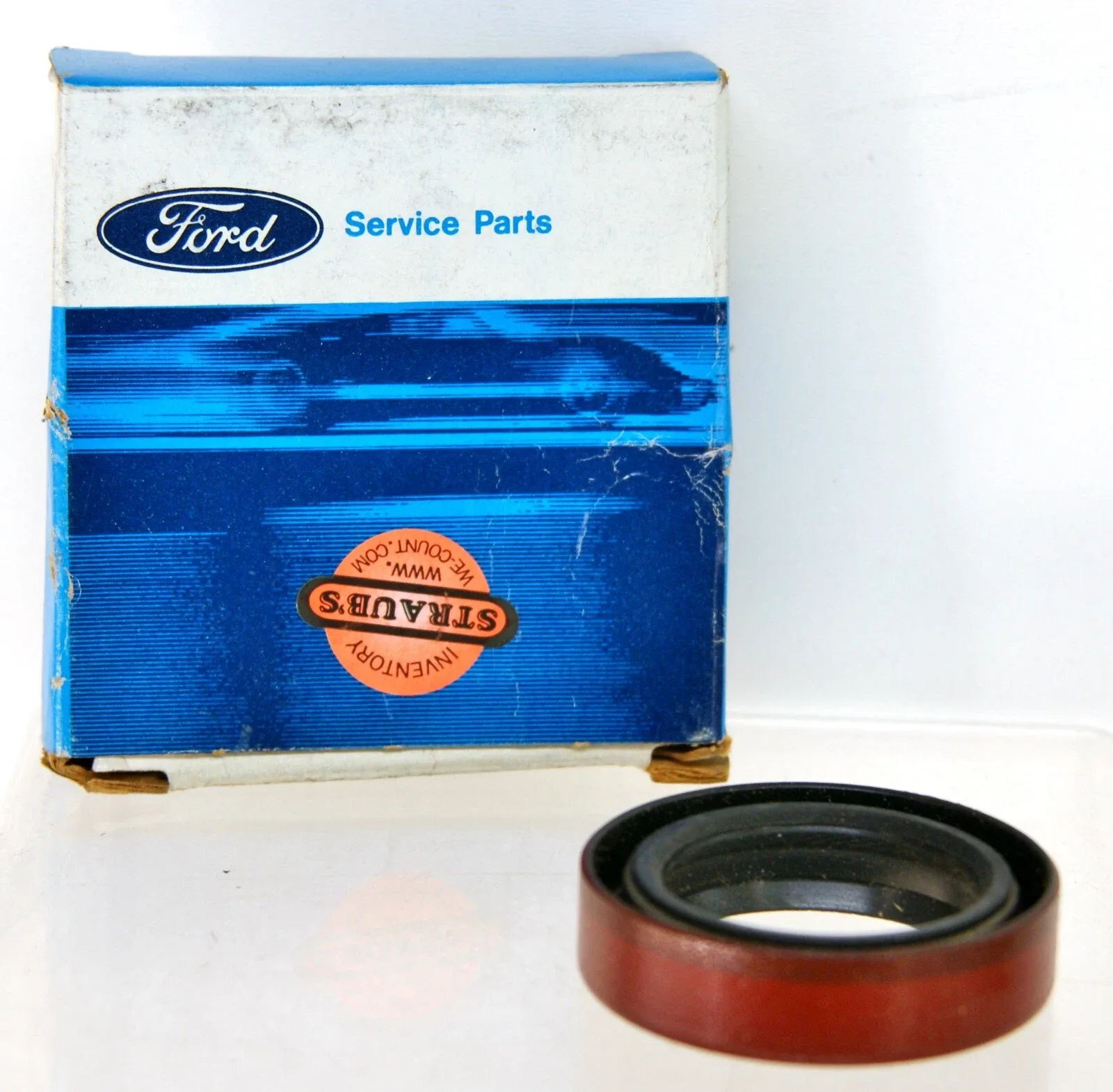 Ford E0ZZ-7052-A Extension Housing Oil Seal OEM 5610