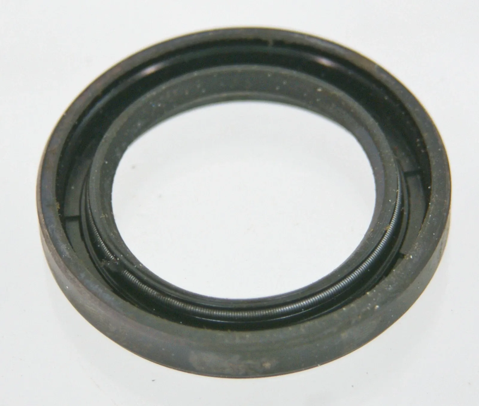 2002 Ford 1L2Z-7052-EA Extension Housing Seal OEM 5612 image 2