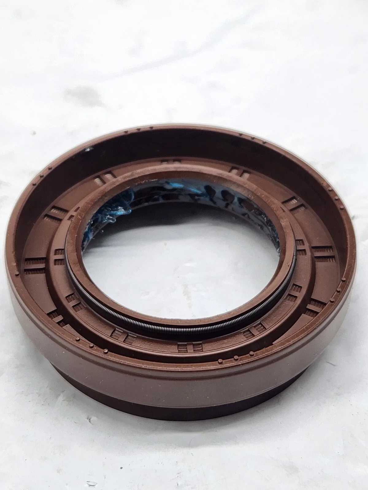 . a6lf1 a6lf2 a6lf3 axle shaft seal BELL HOUSING SIDE AXLE (RIGHT) image 2