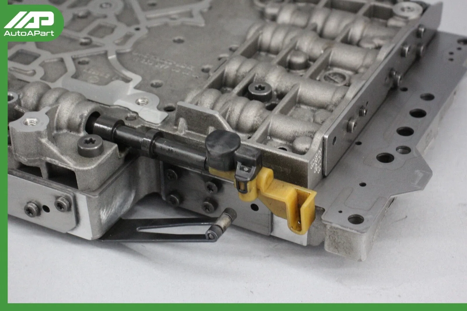 Mercedes E500 / CLS500 7G-Tronic Transmission Valve Body TCM - 2202700160 image 2