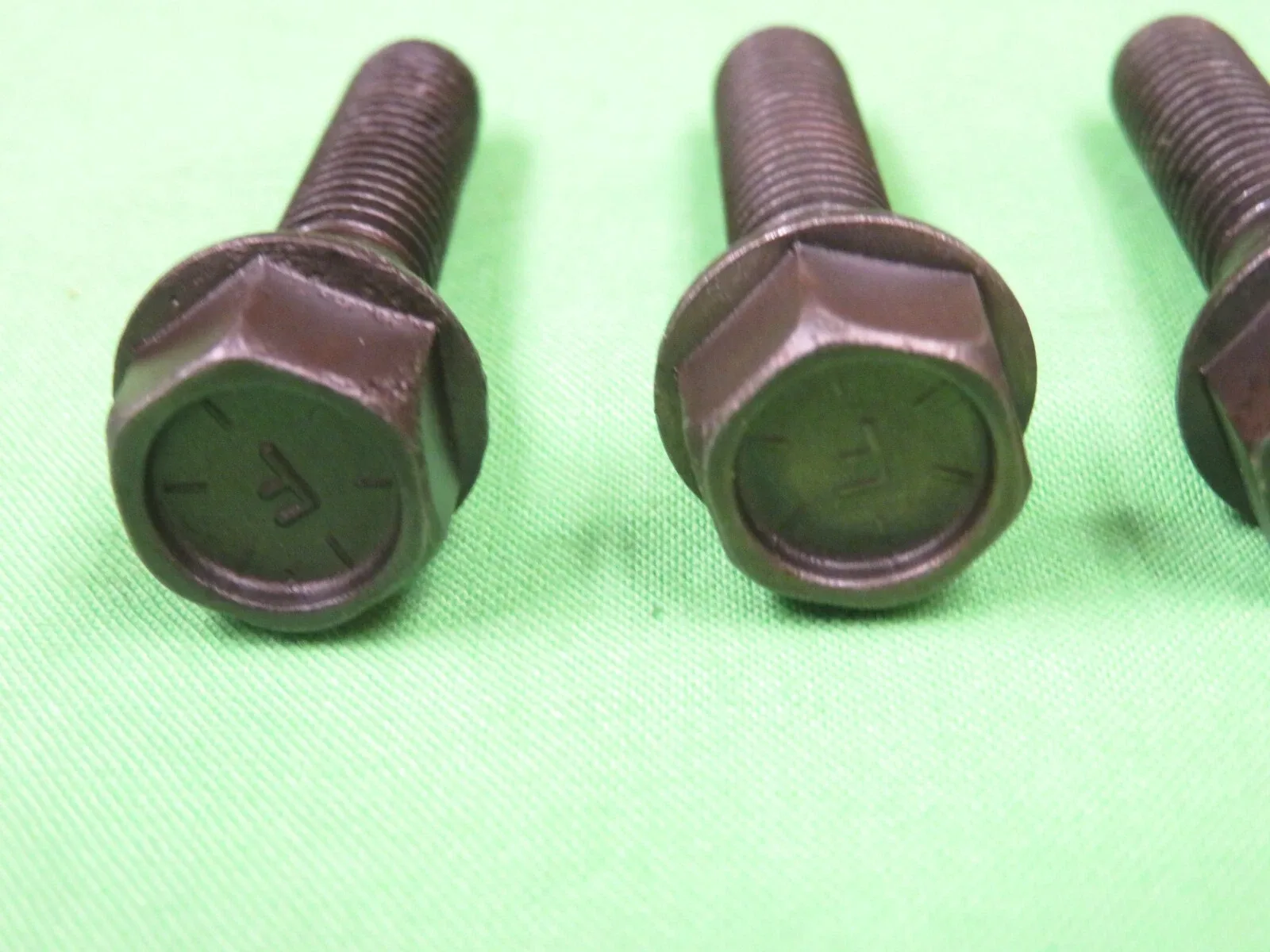 67-70 Mustang Fairlane Galaxie Cougar C6 A/T Extension Housing Bolts image 3