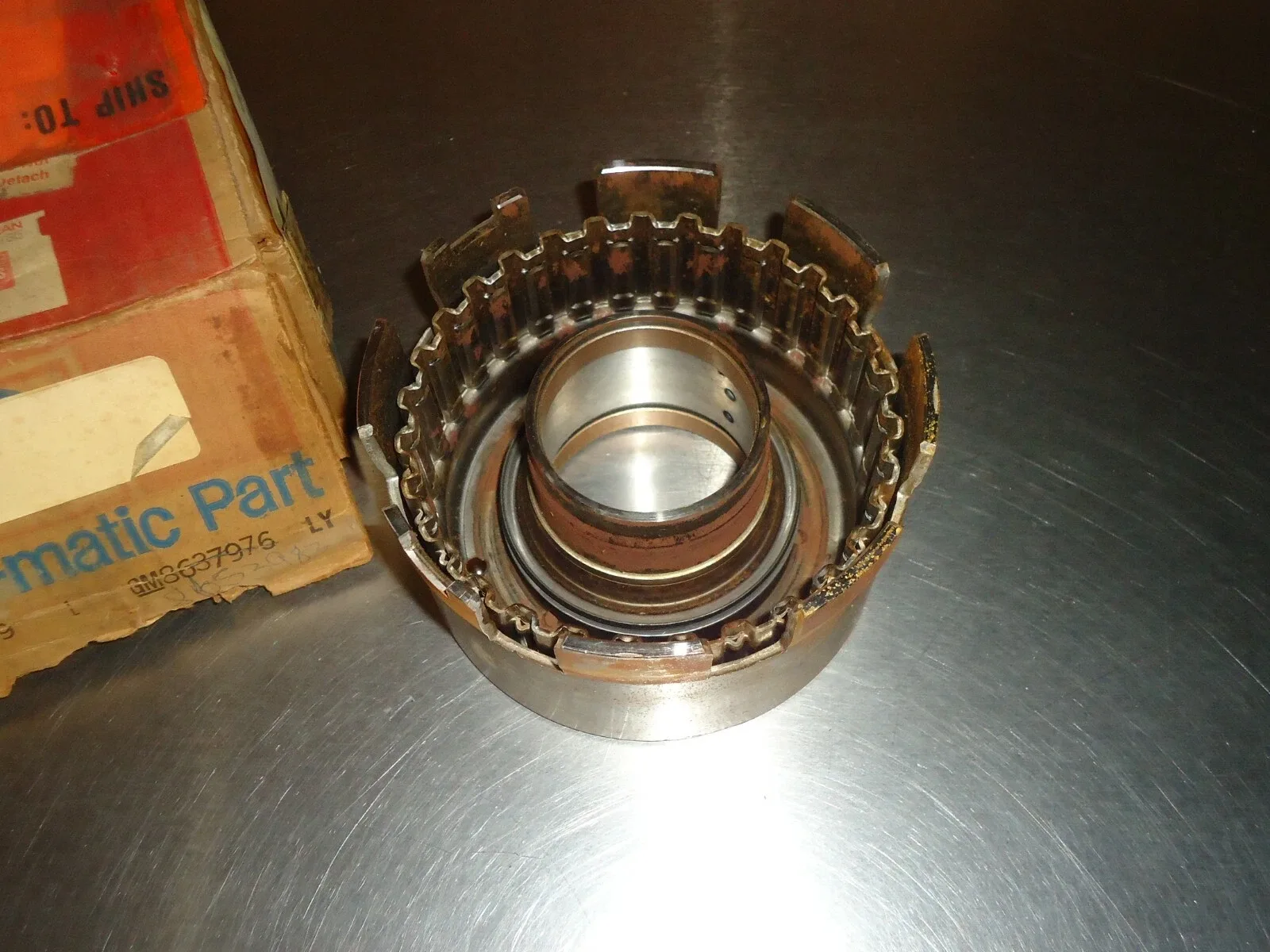 New NOS OEM GM Direct Clutch Hub Housing 8637976 Automatic Transmission THM125 image 3