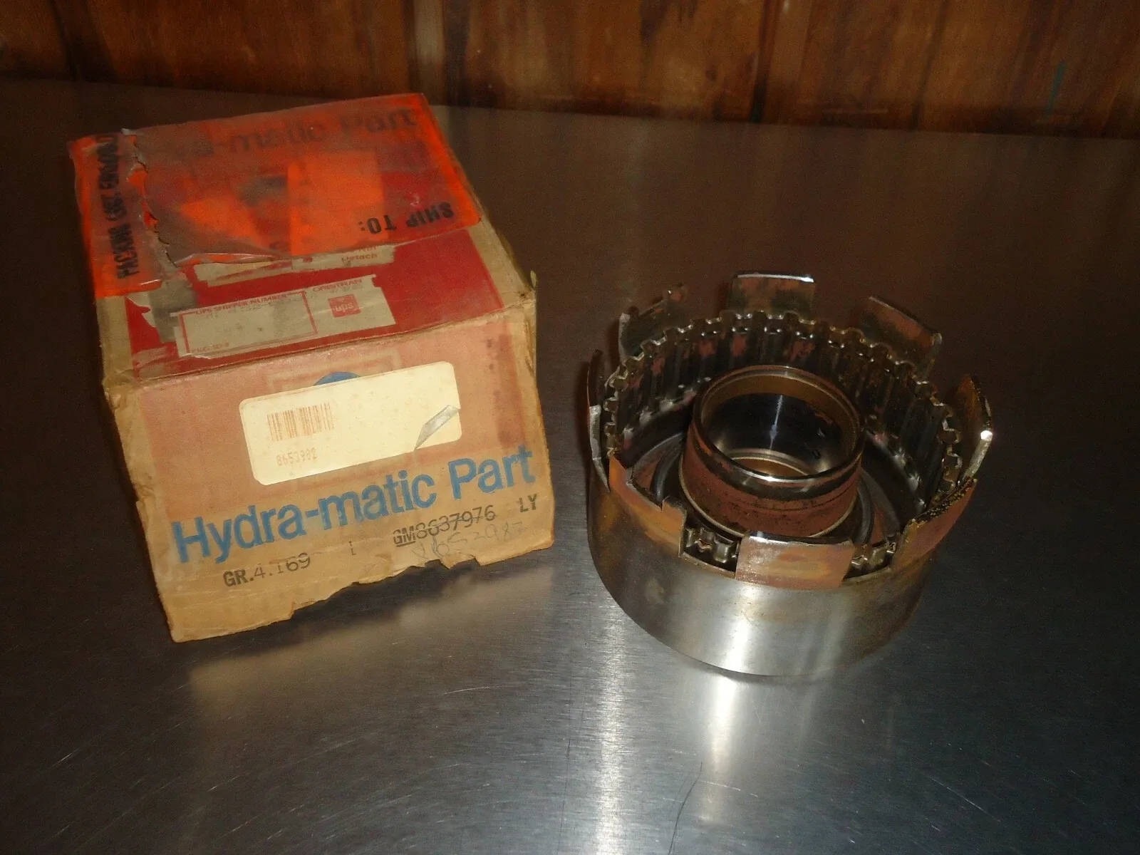 New NOS OEM GM Direct Clutch Hub Housing 8637976 Automatic Transmission THM125